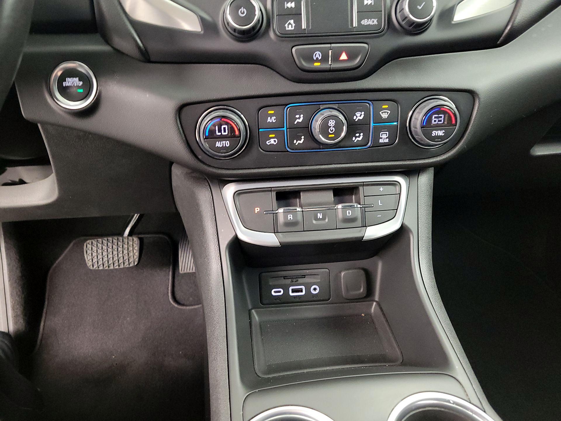 Thumbnail: 2022 GMC Terrain - 18
