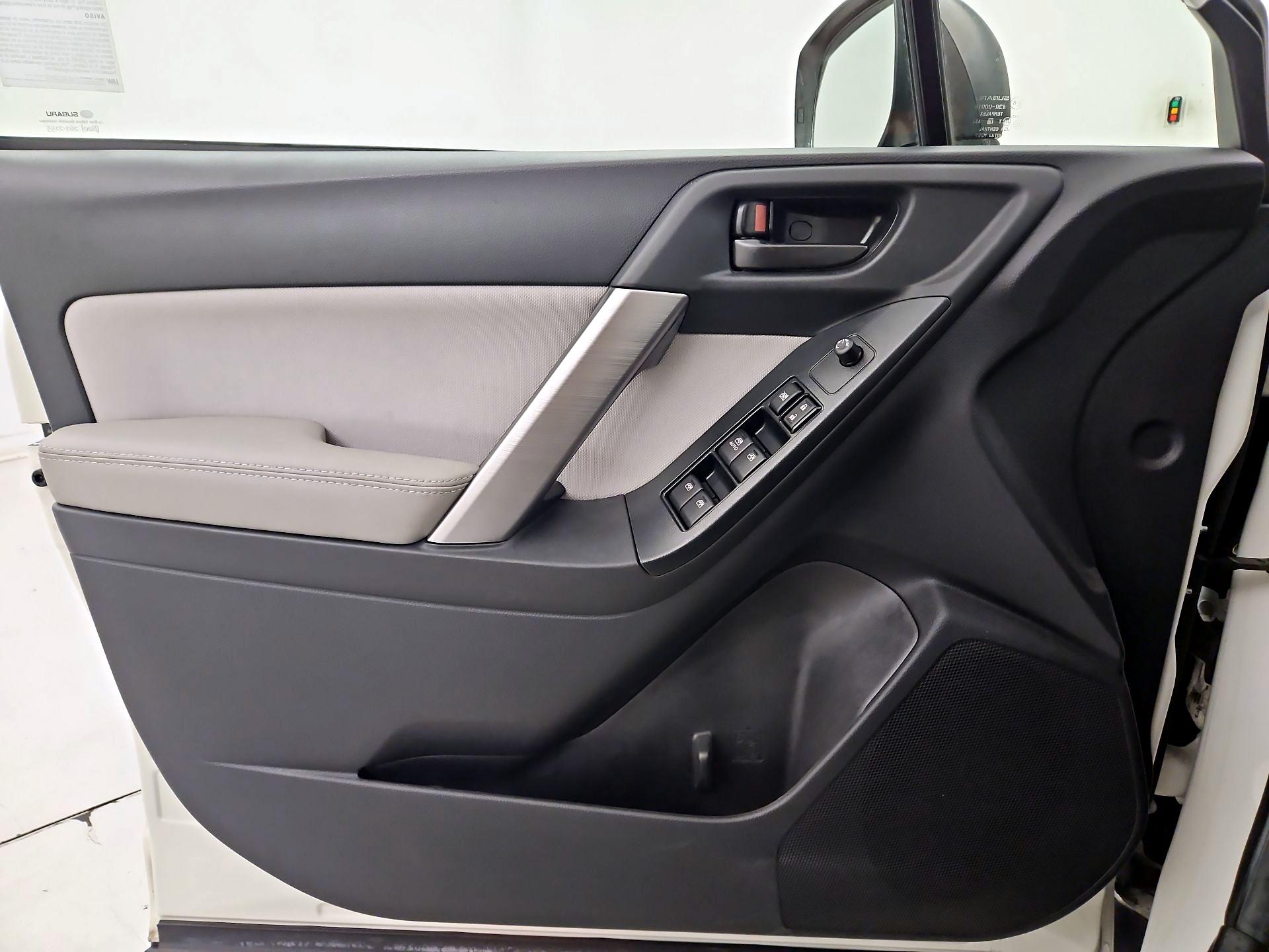 Thumbnail: 2016 Subaru Forester - 12