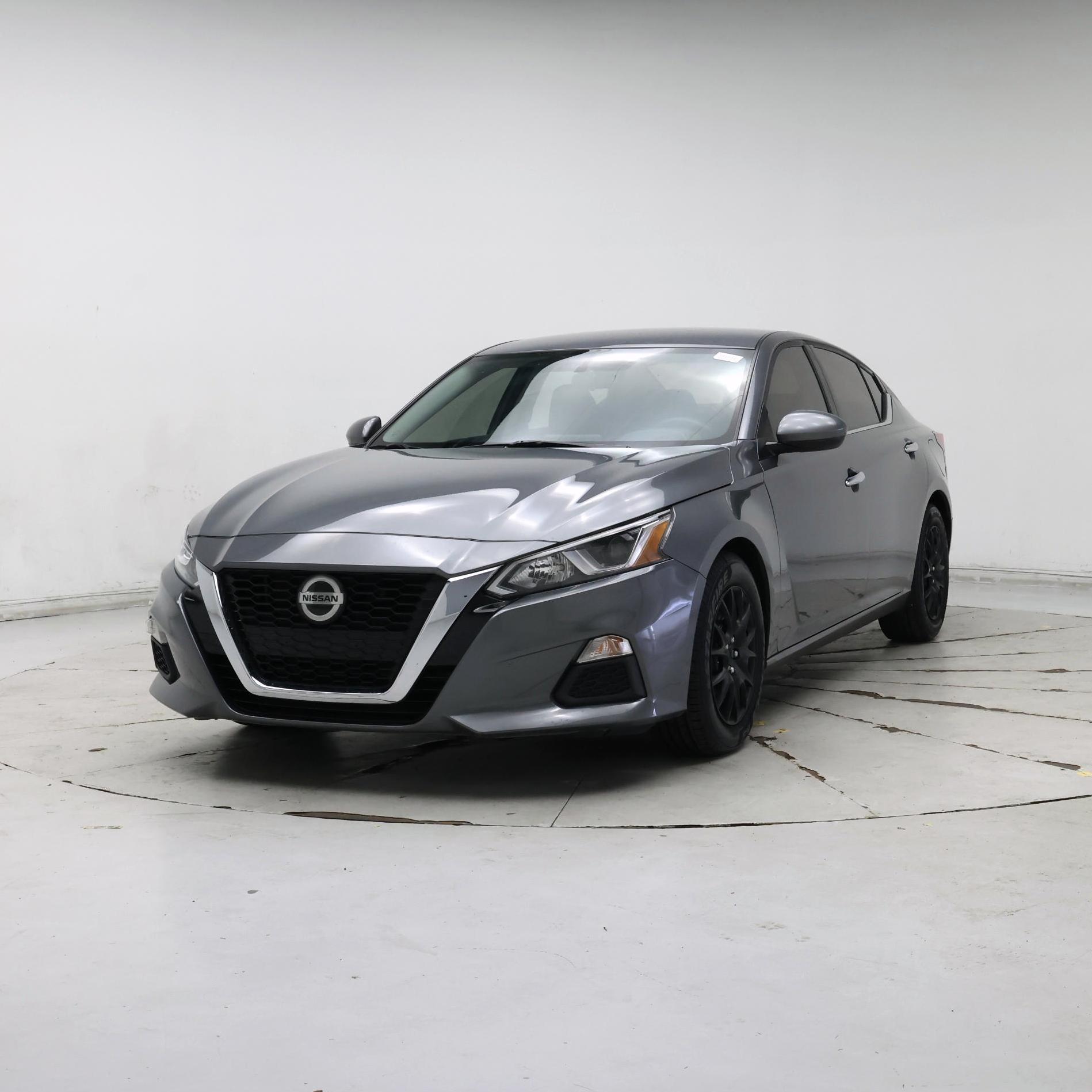 Thumbnail: 2020 Nissan Altima - 4