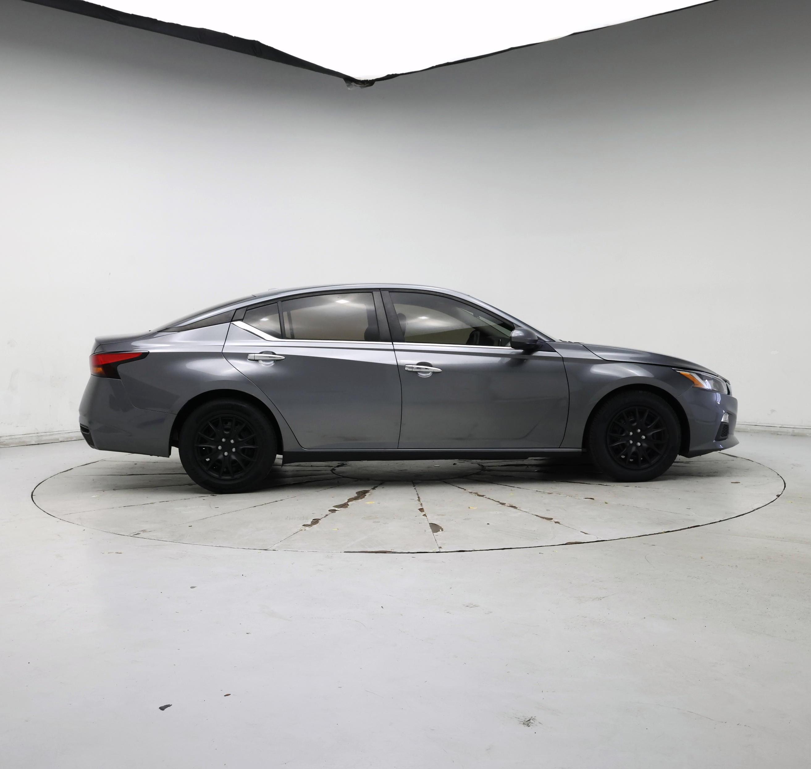 Thumbnail: 2020 Nissan Altima - 7