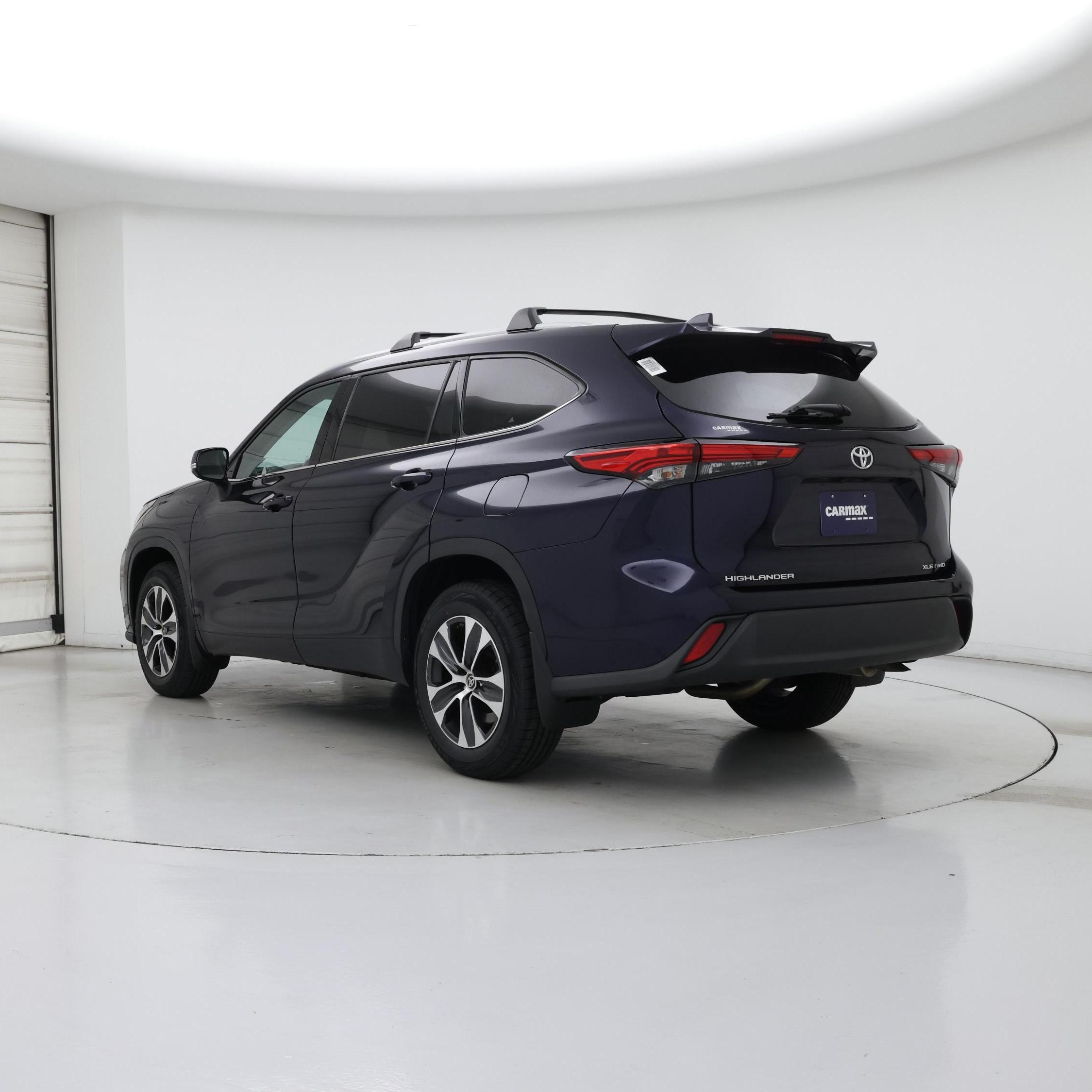 Thumbnail: 2022 Toyota Highlander - 2