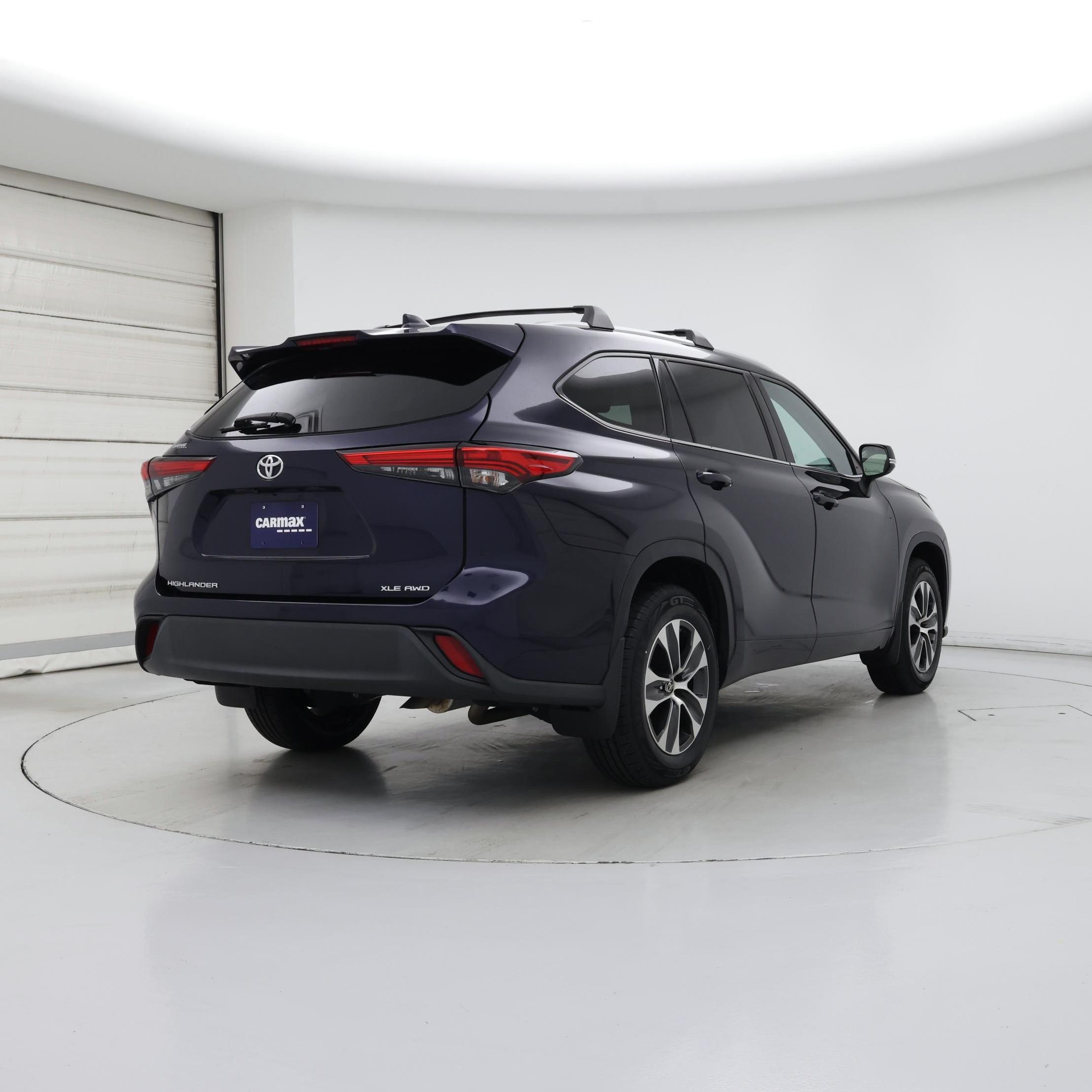 Thumbnail: 2022 Toyota Highlander - 8
