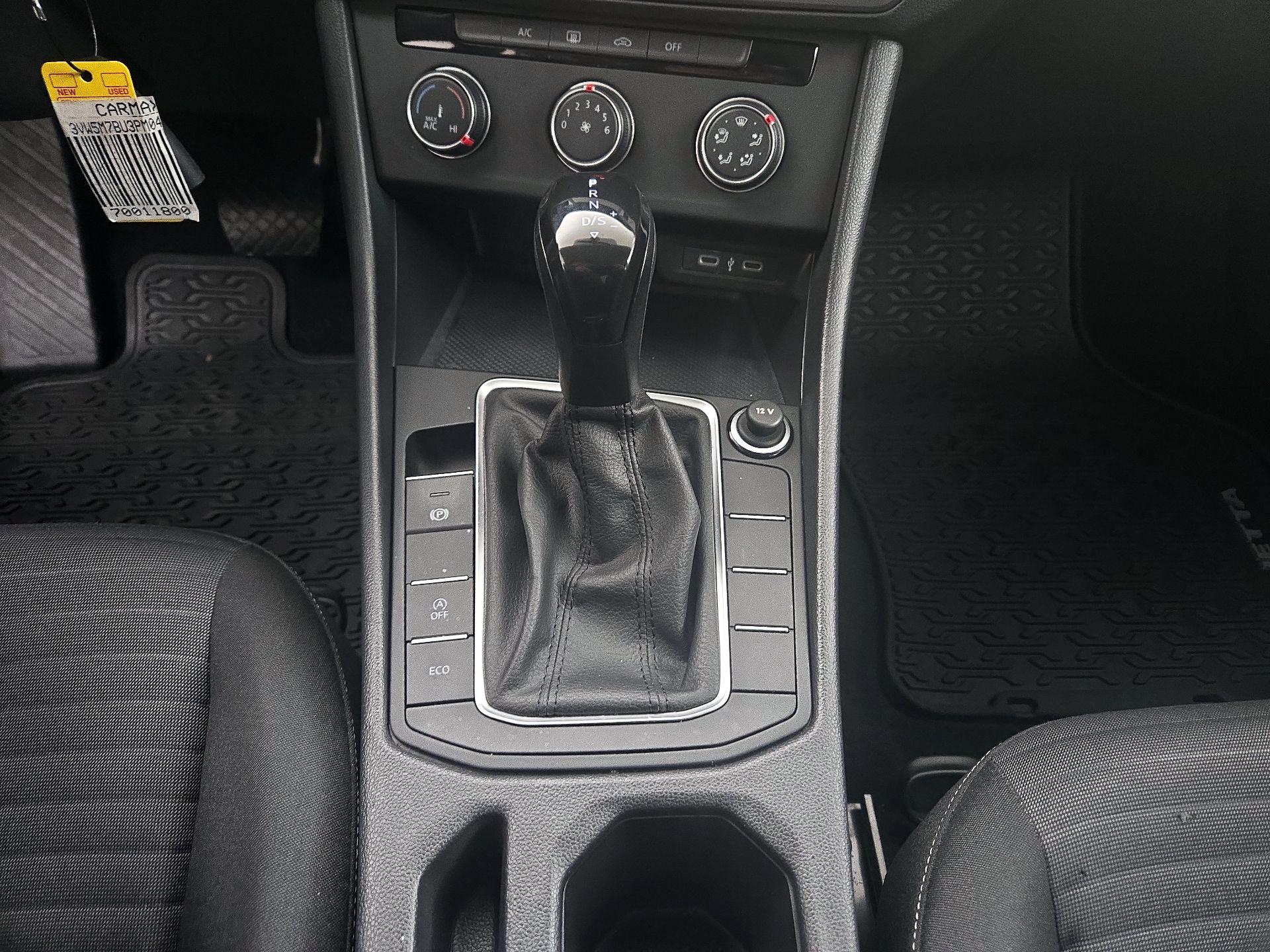 Thumbnail: 2023 Volkswagen Jetta - 17