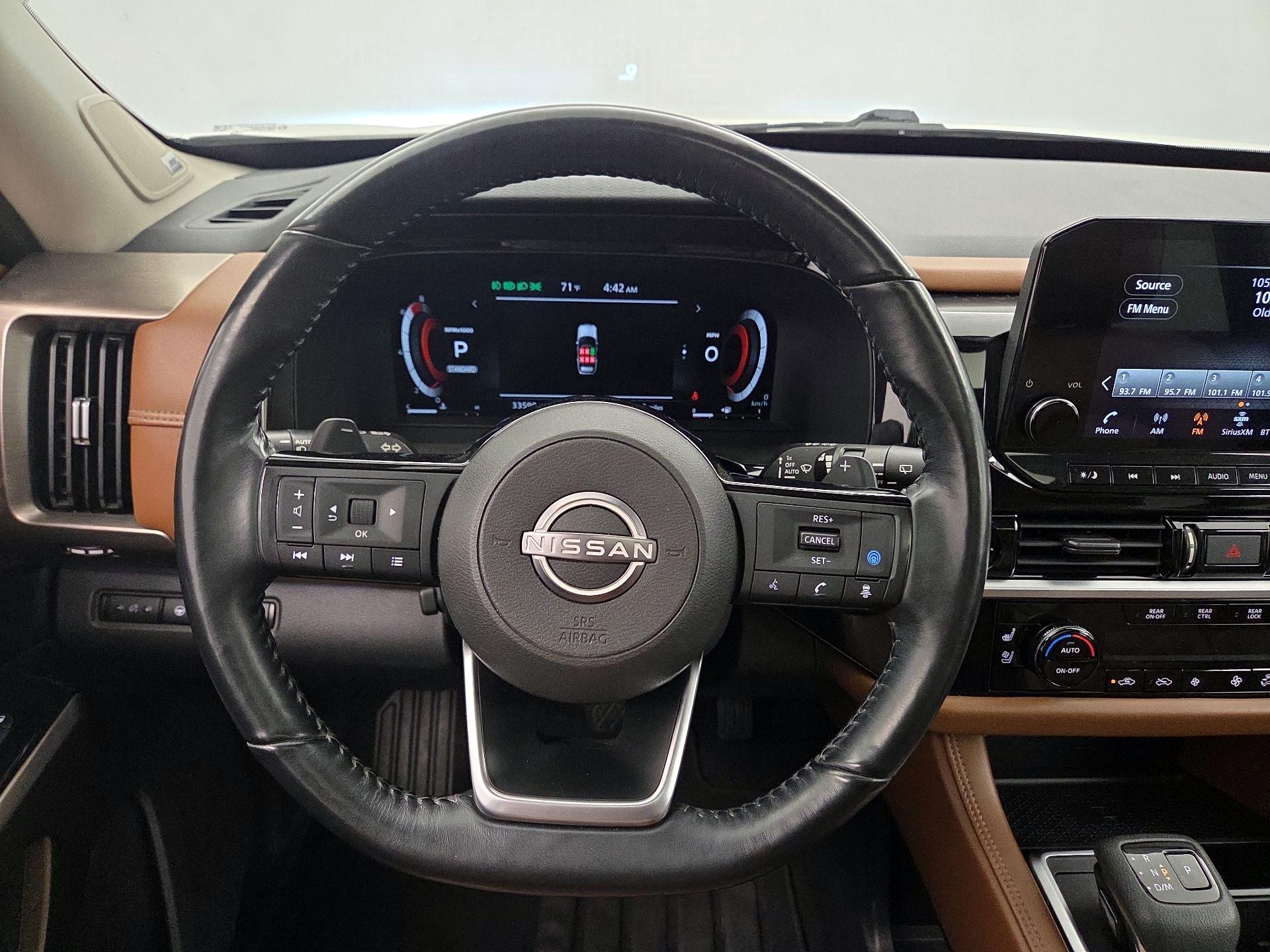 Thumbnail: 2022 Nissan Pathfinder - 10