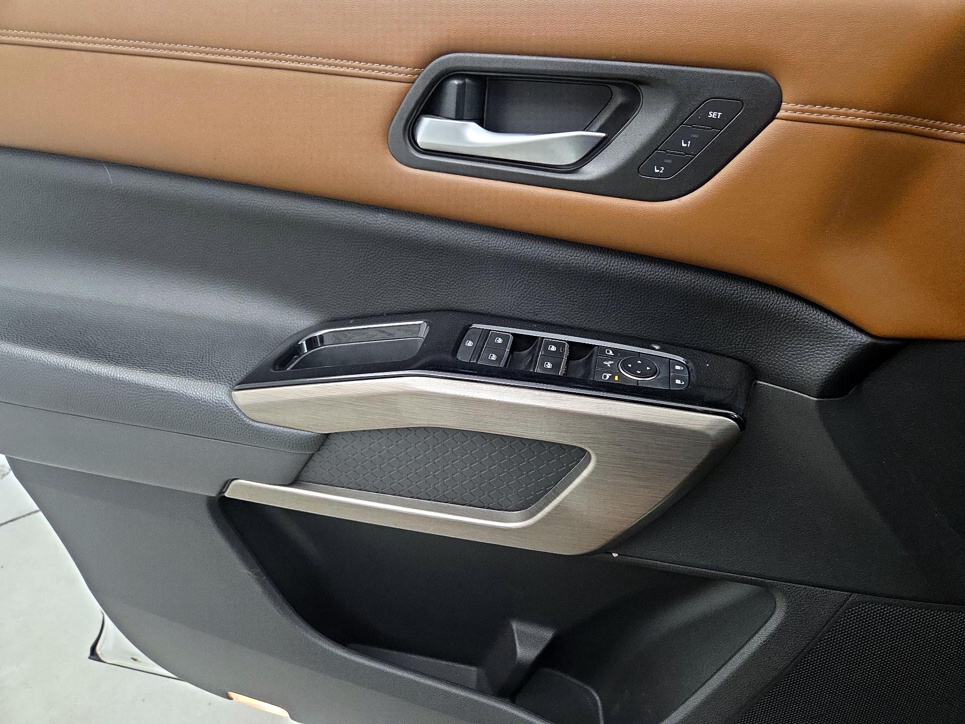 Thumbnail: 2022 Nissan Pathfinder - 12