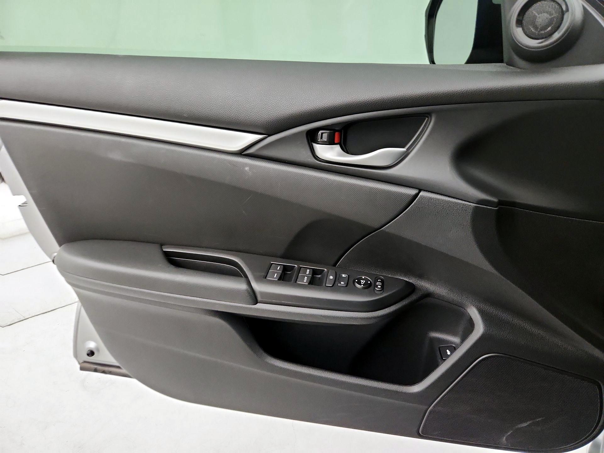 Thumbnail: 2019 Honda Civic - 12