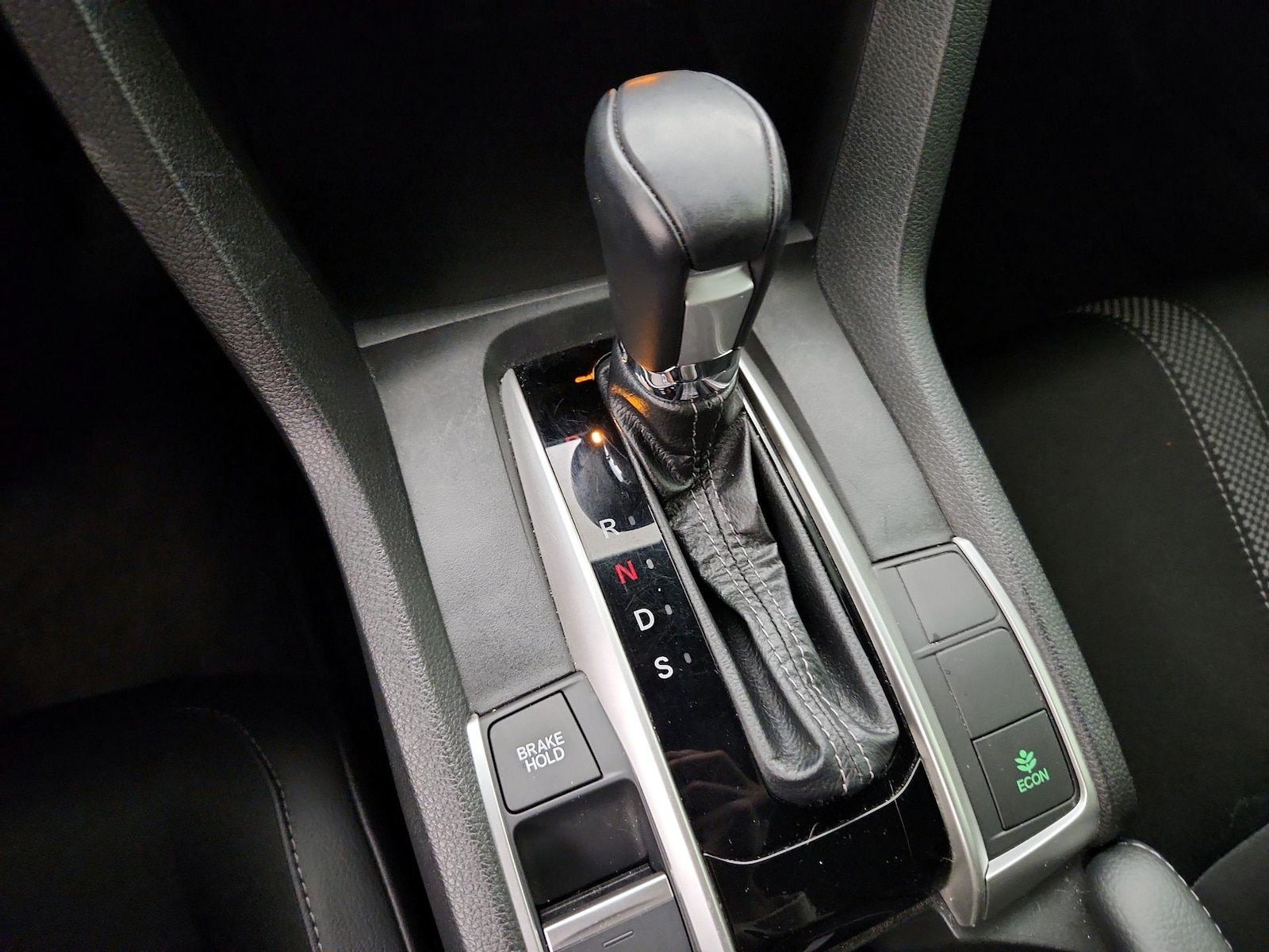 2019 Honda Civic Sport - Photo 18