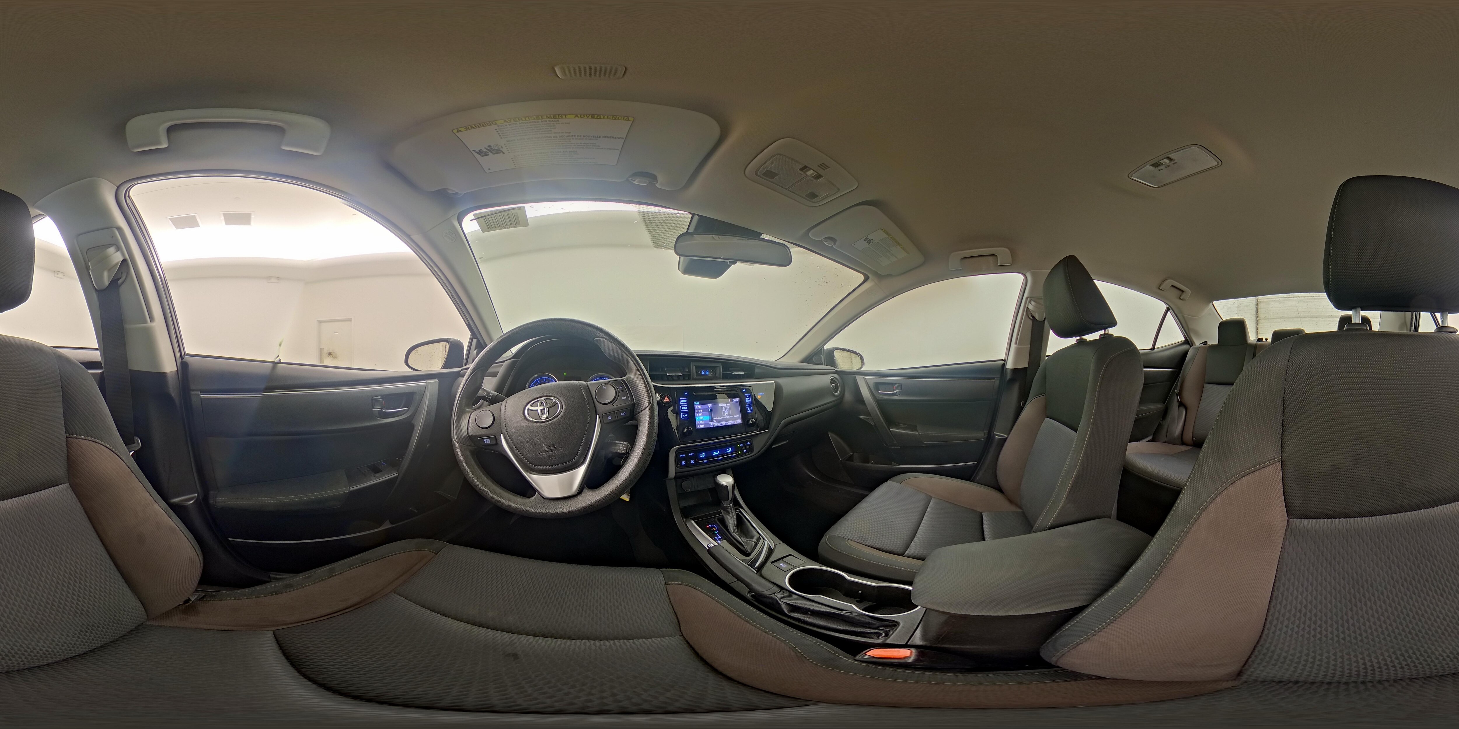 2019 Toyota Corolla LE - Photo 25