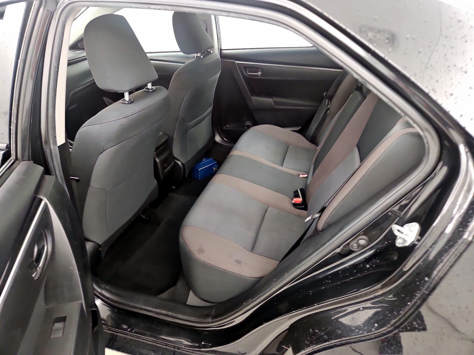 2019 Toyota Corolla LE - Photo 19