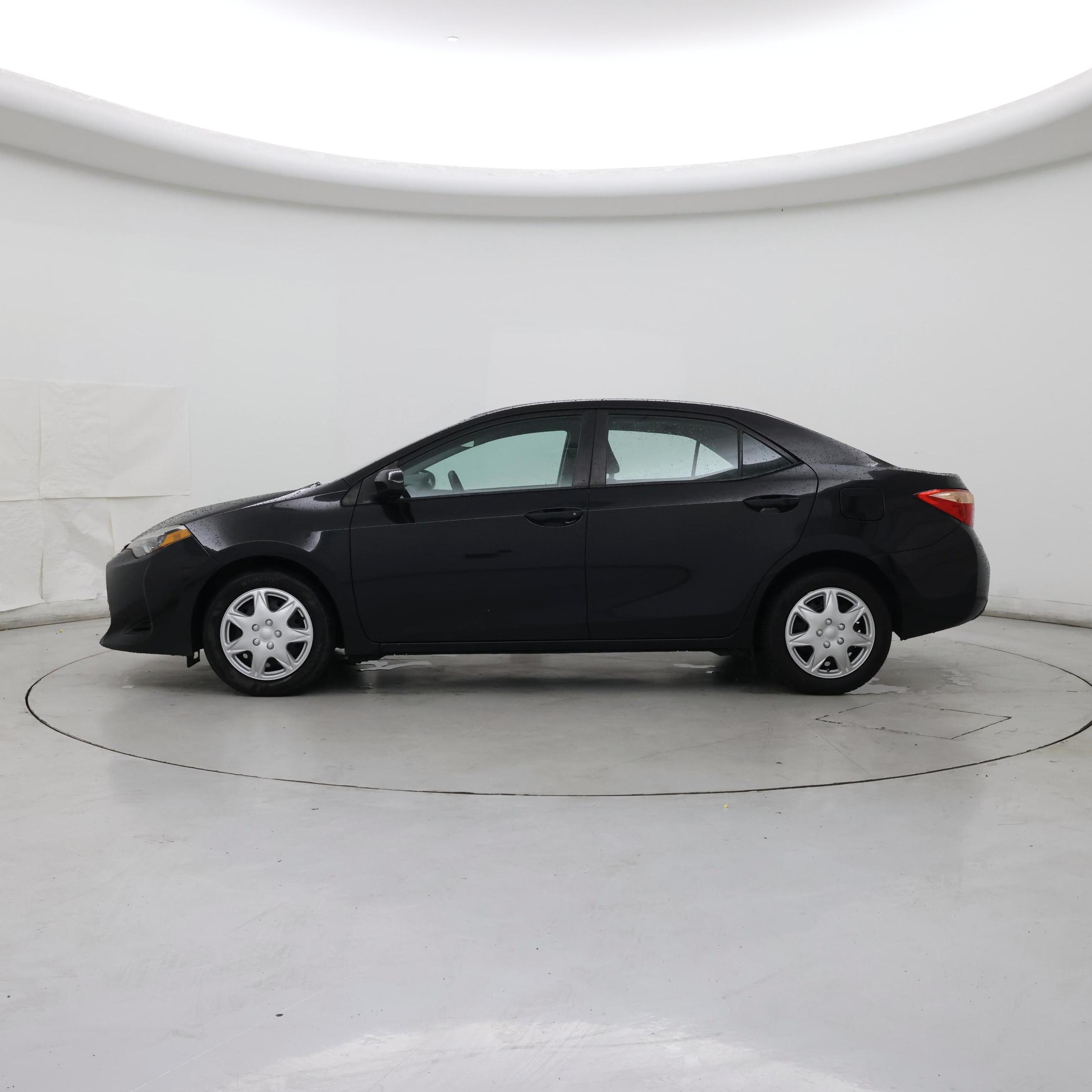Thumbnail: 2019 Toyota Corolla - 3