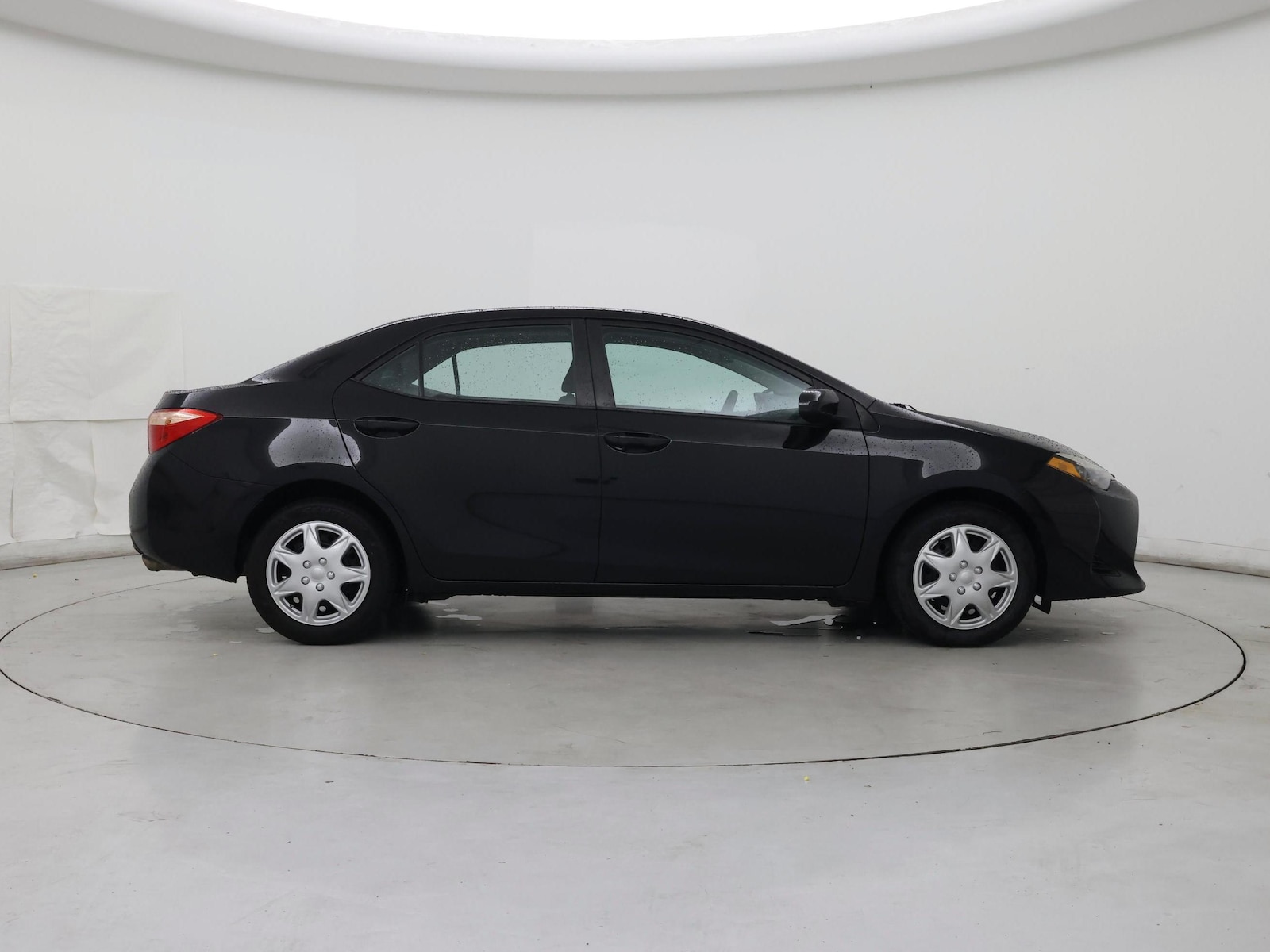 2019 Toyota Corolla LE - Photo 8