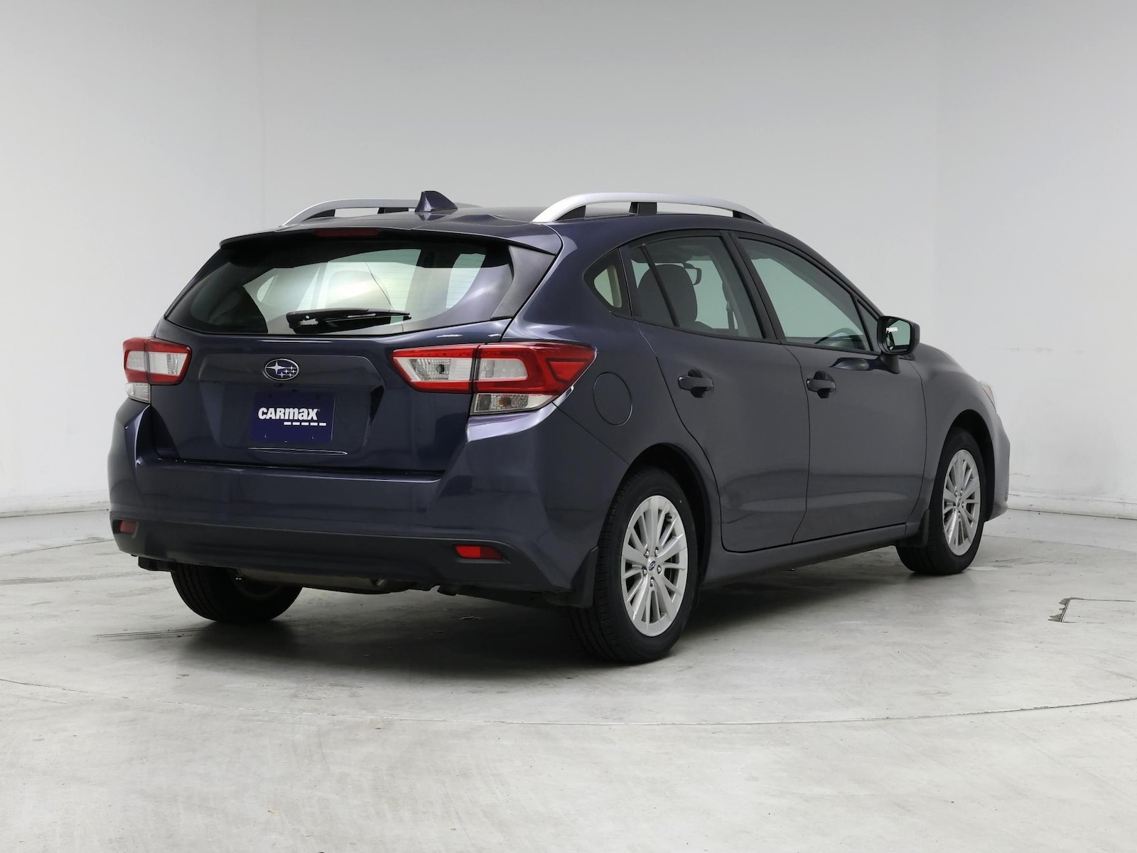 2017 Subaru Impreza Premium - Photo 9