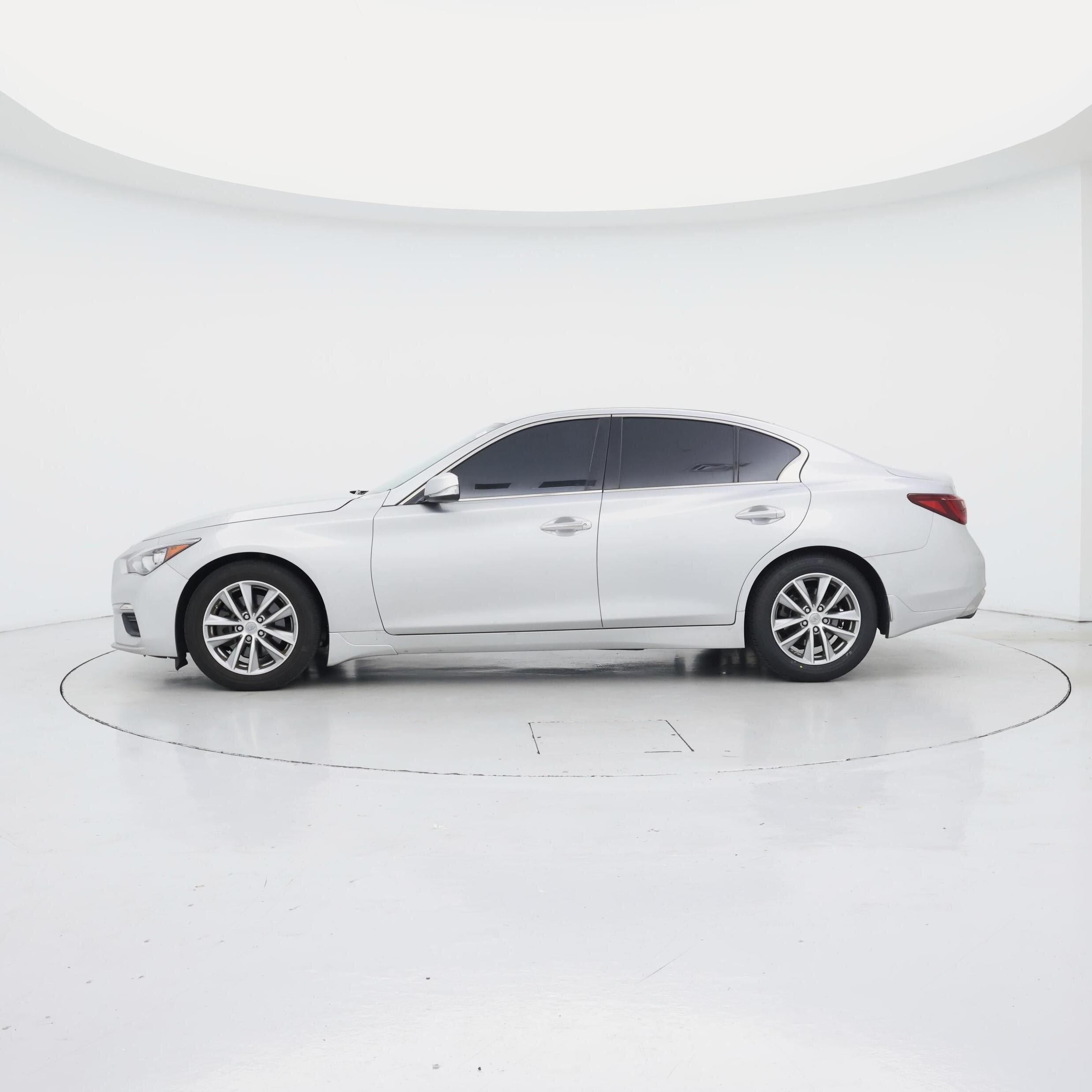 Thumbnail: 2020 INFINITI Q50 - 3