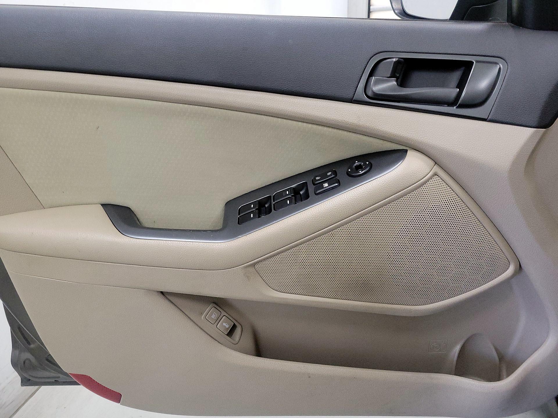 Thumbnail: 2015 Kia Optima - 12