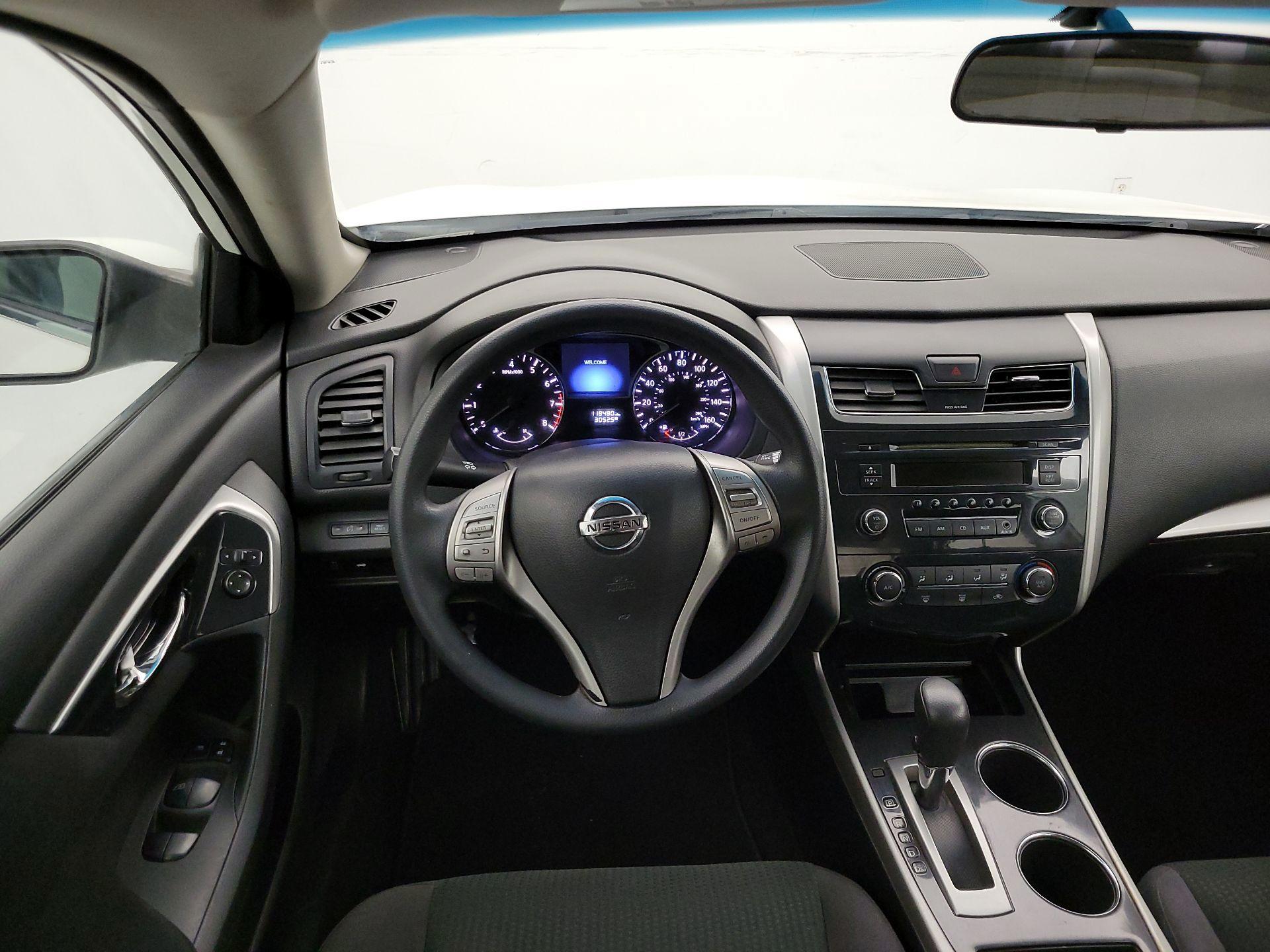 Thumbnail: 2014 Nissan Altima - 10