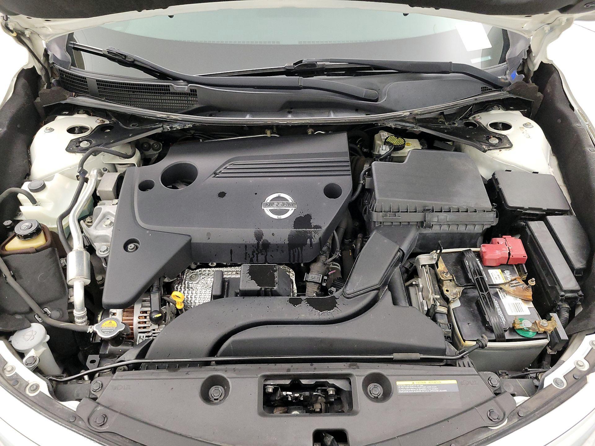 Thumbnail: 2014 Nissan Altima - 19