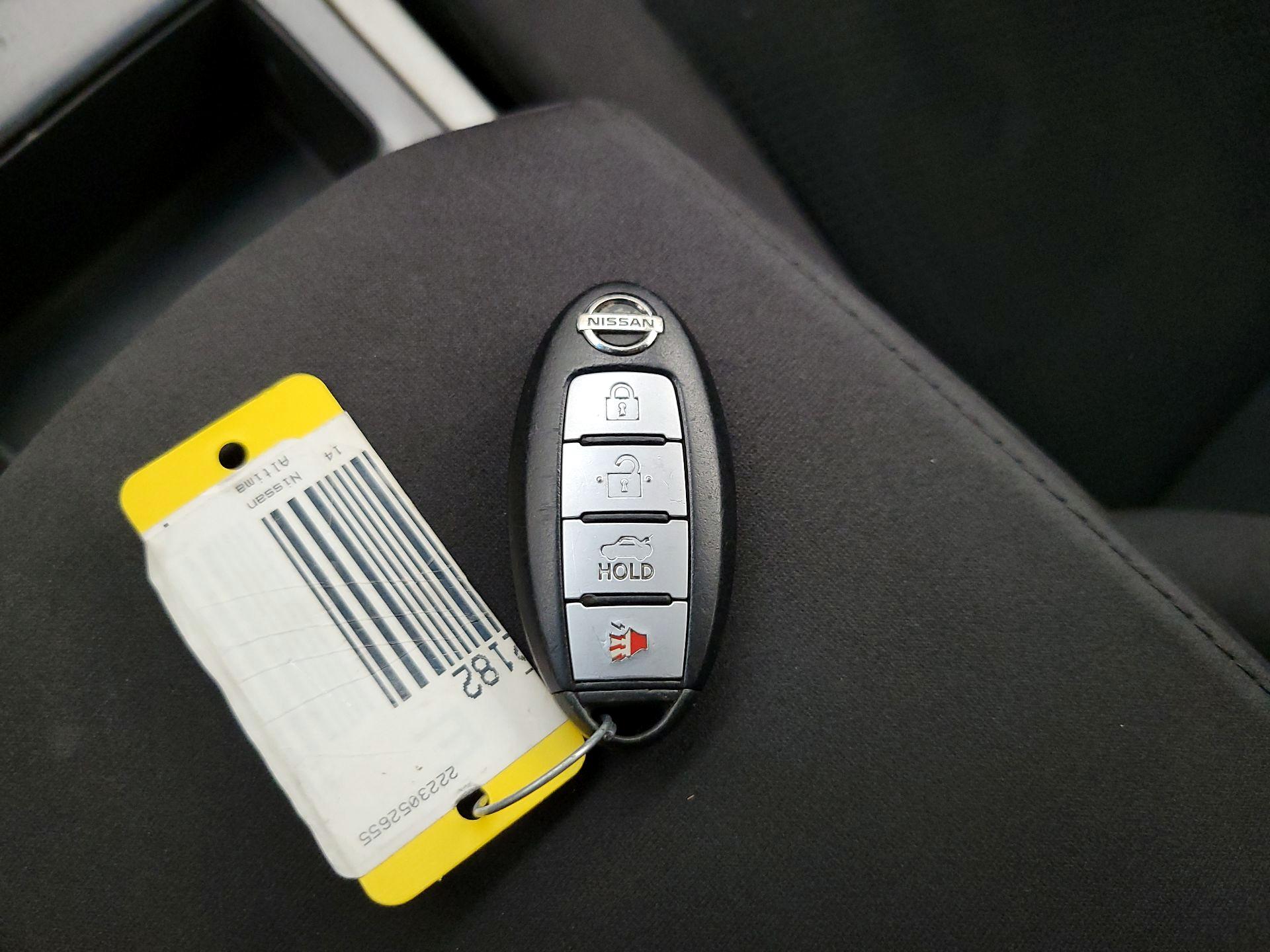 Thumbnail: 2014 Nissan Altima - 20