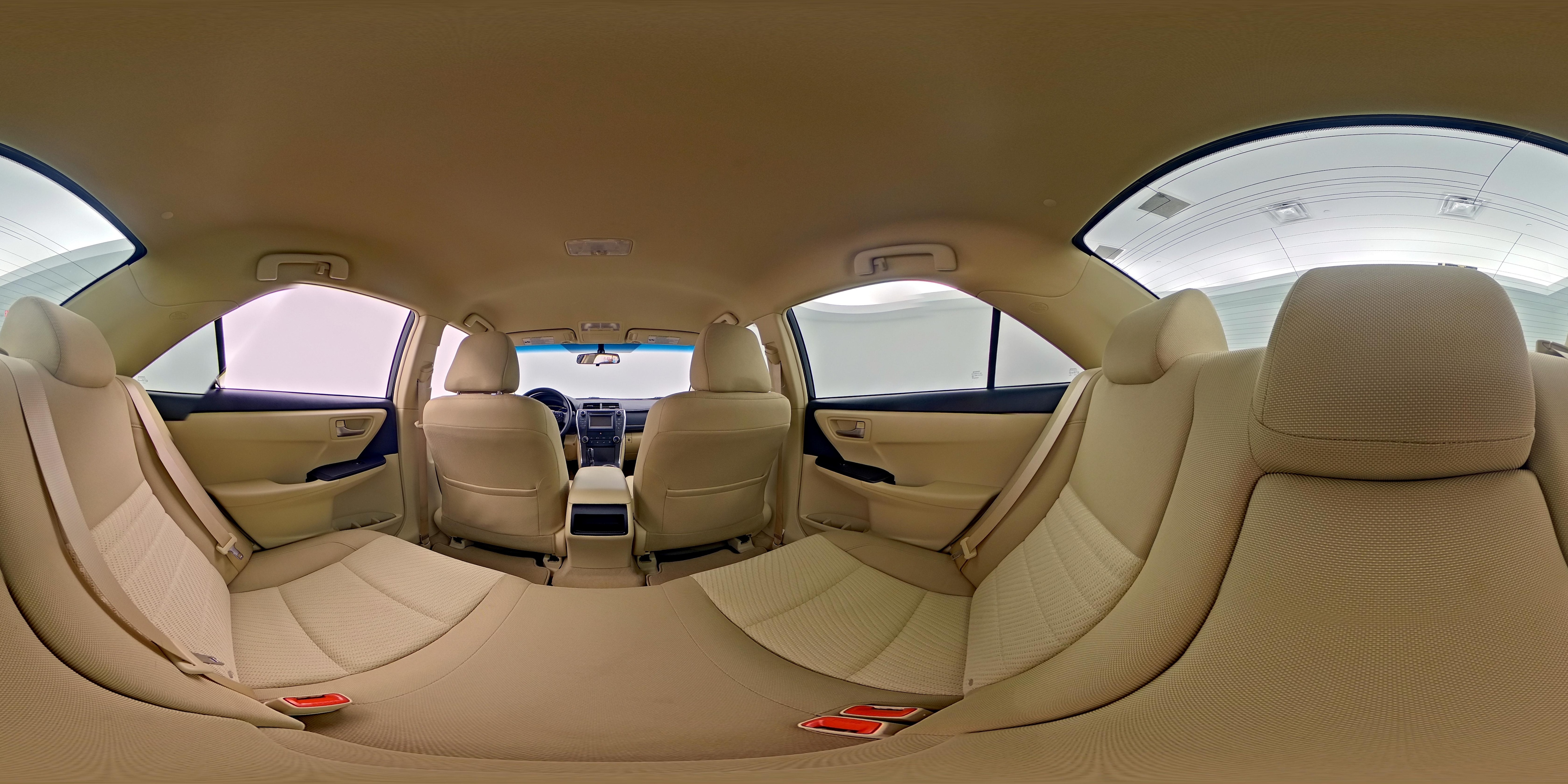 2017 Toyota Camry LE - Photo 25