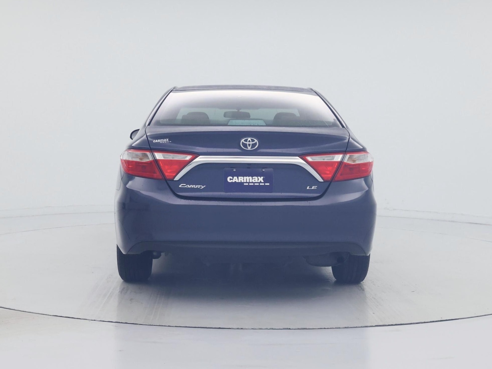 2017 Toyota Camry LE - Photo 7
