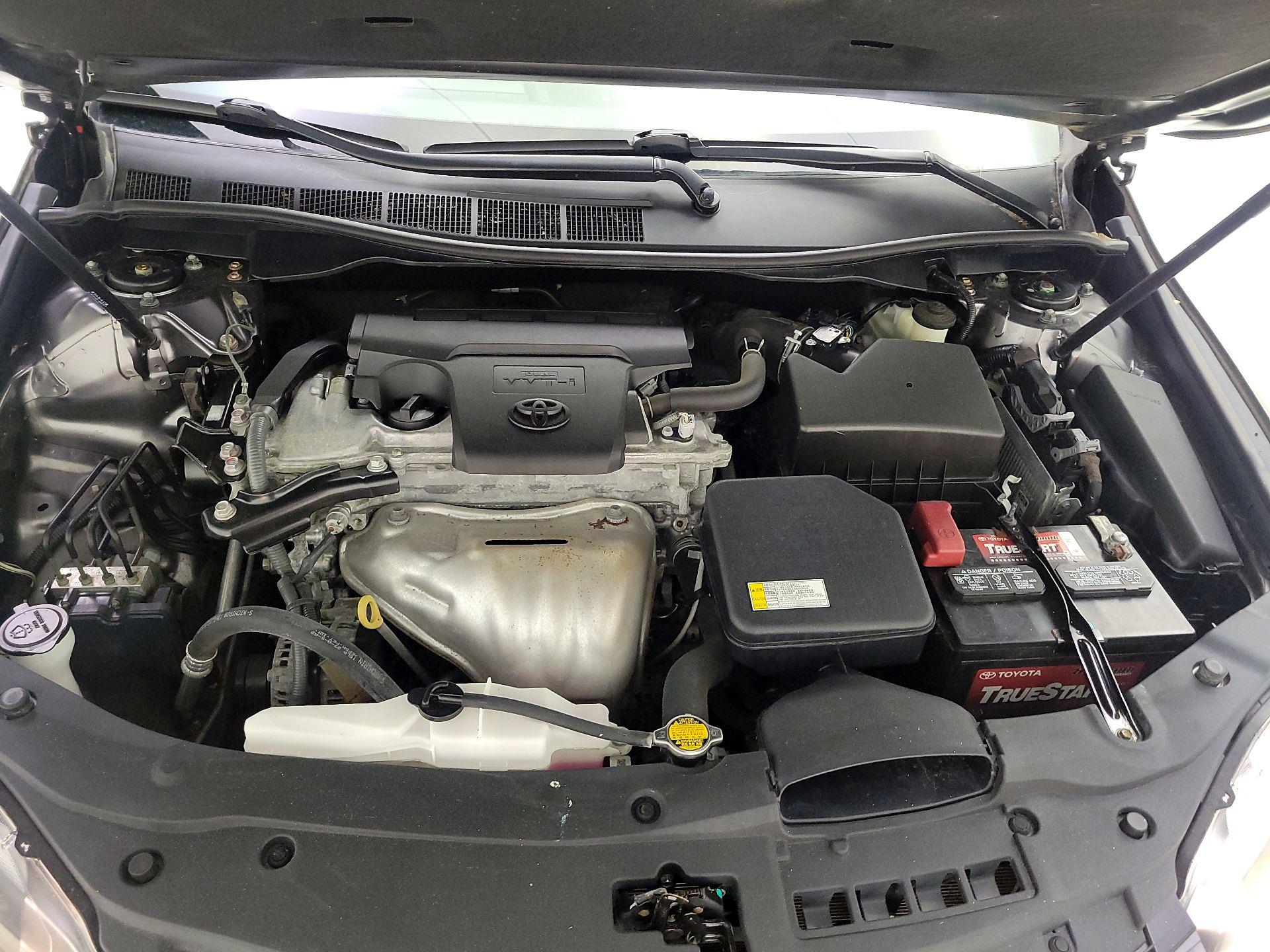 Thumbnail: 2015 Toyota Camry - 19