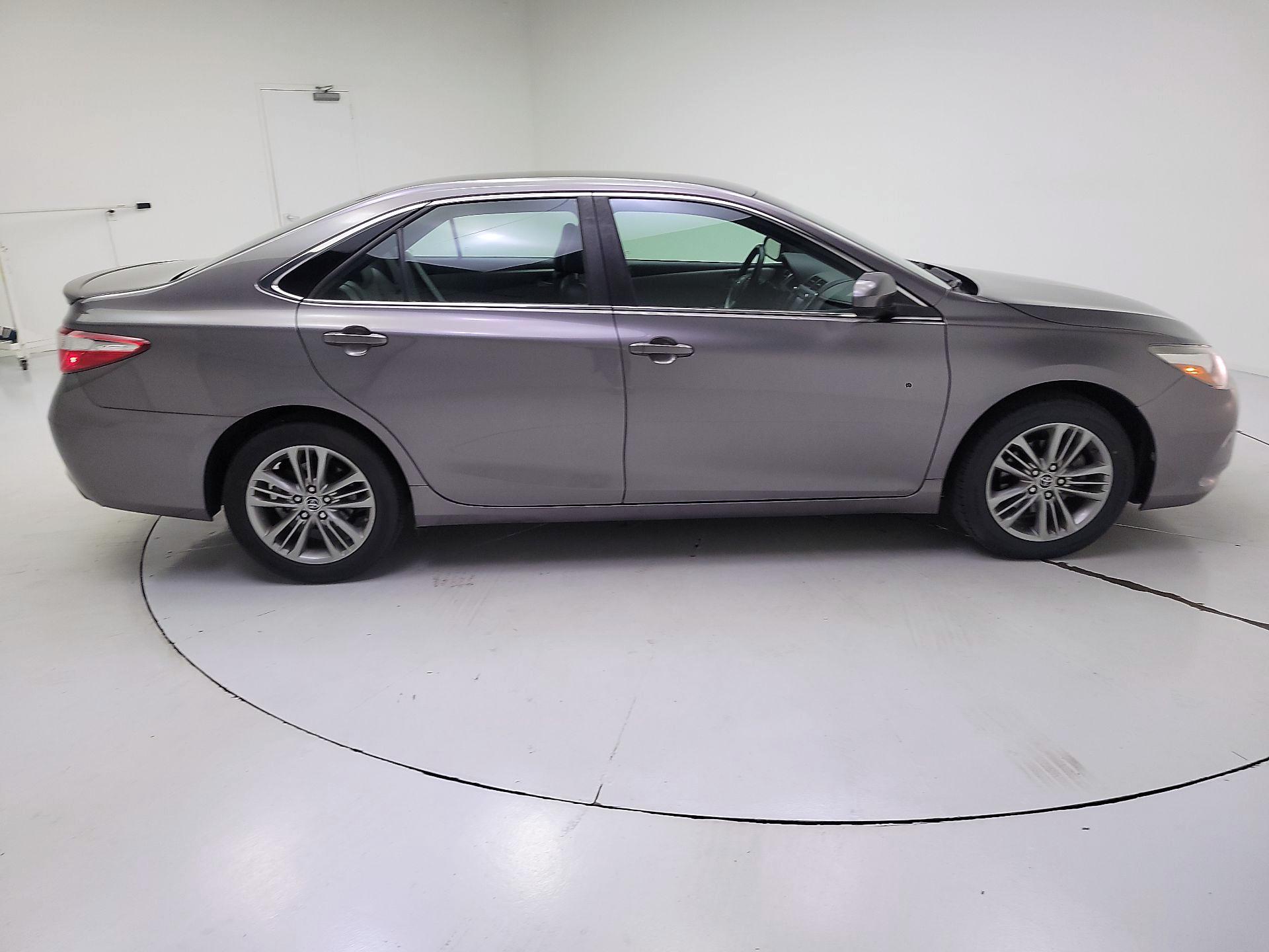Thumbnail: 2015 Toyota Camry - 4