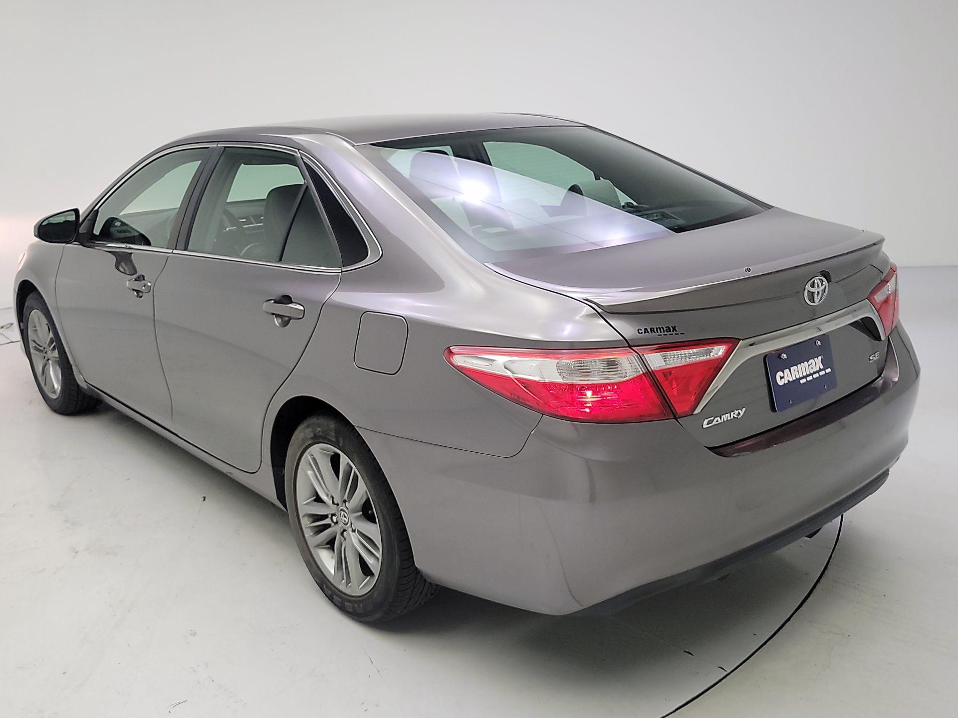 Thumbnail: 2015 Toyota Camry - 7