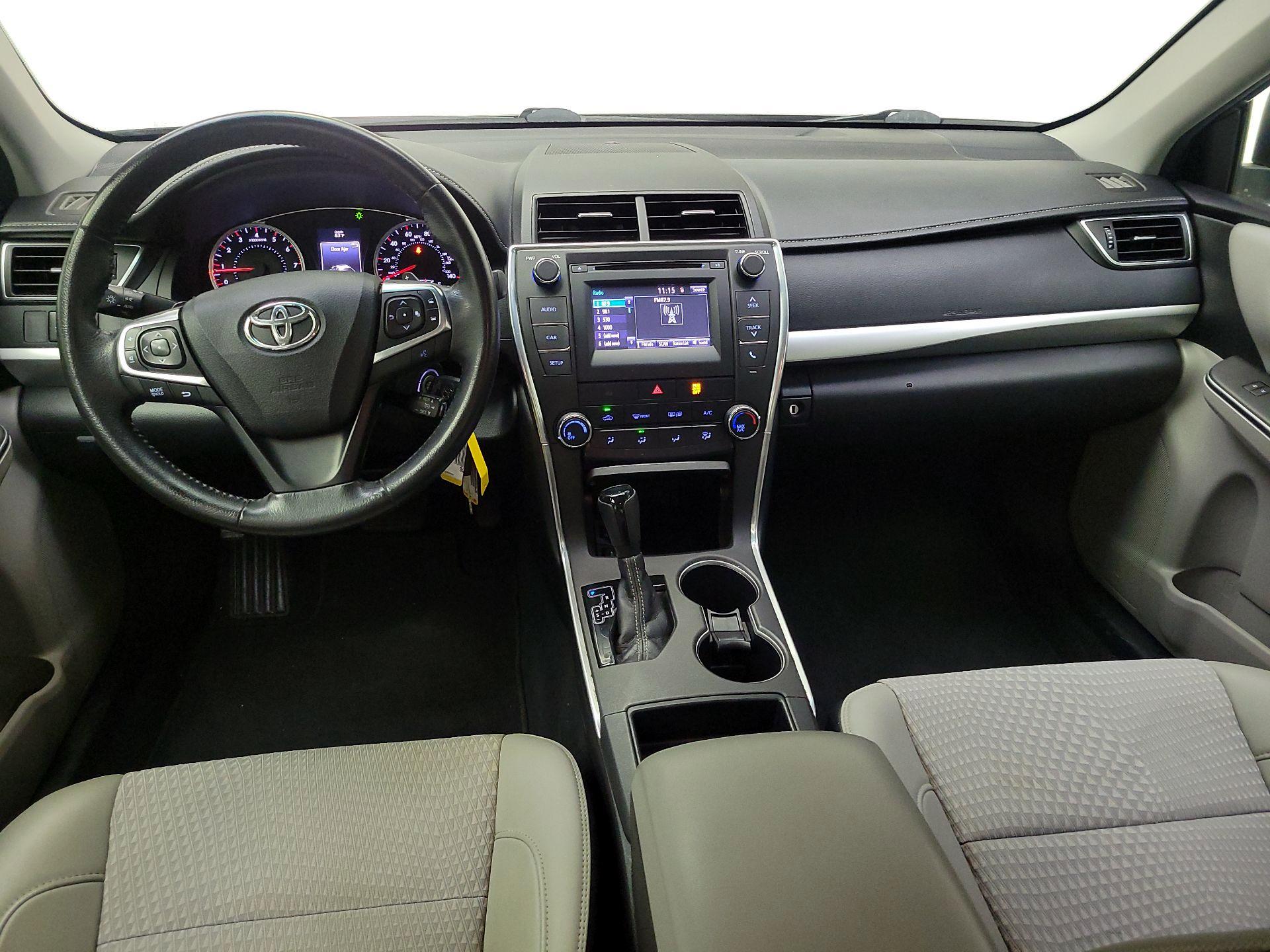 Thumbnail: 2015 Toyota Camry - 8