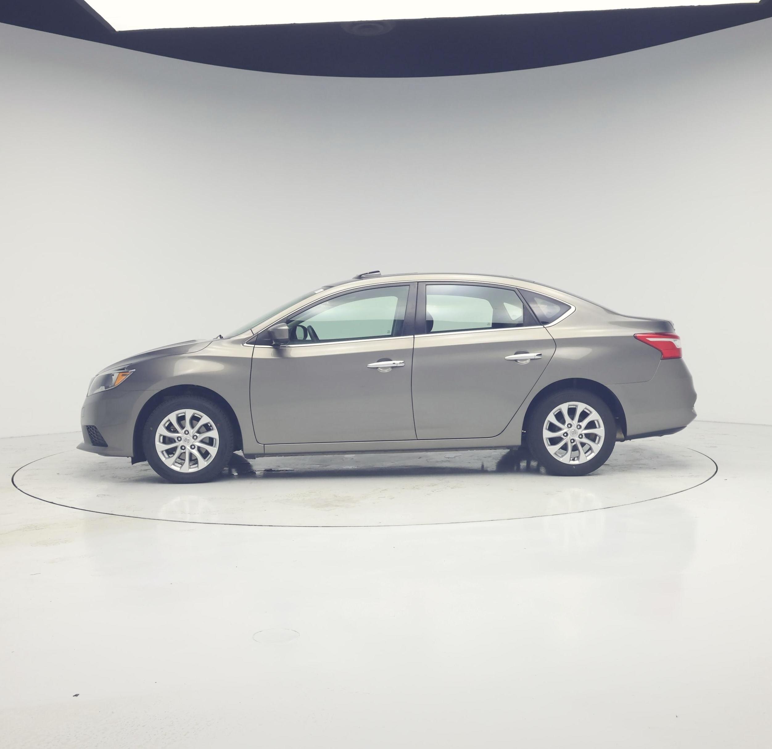 Thumbnail: 2017 Nissan Sentra - 3
