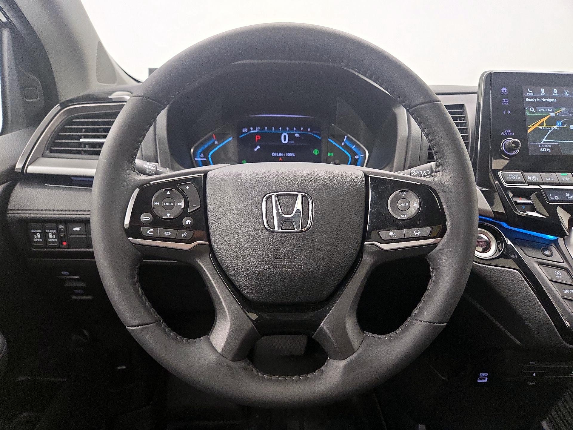 Thumbnail: 2023 Honda Odyssey - 10
