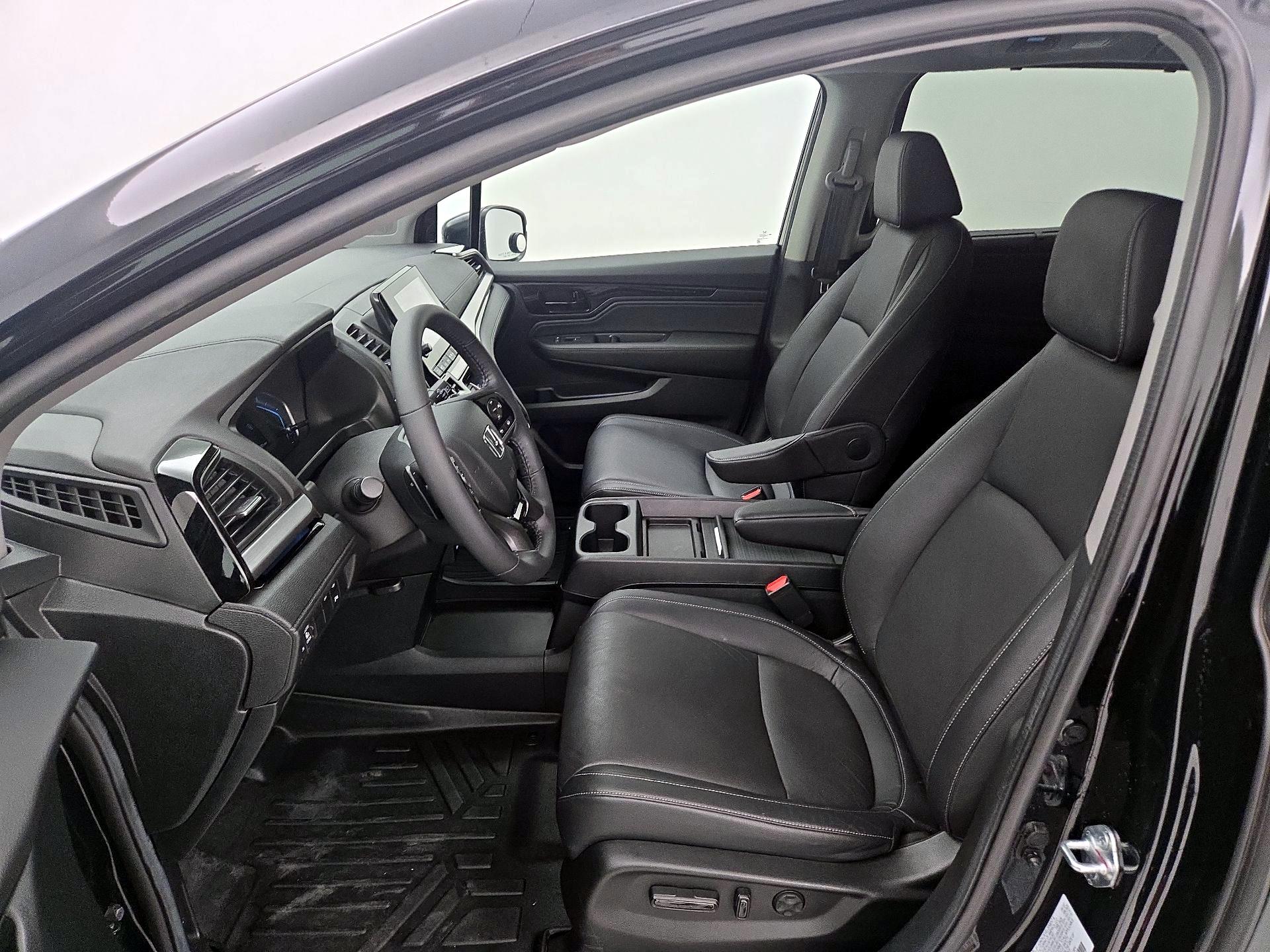 Thumbnail: 2023 Honda Odyssey - 11