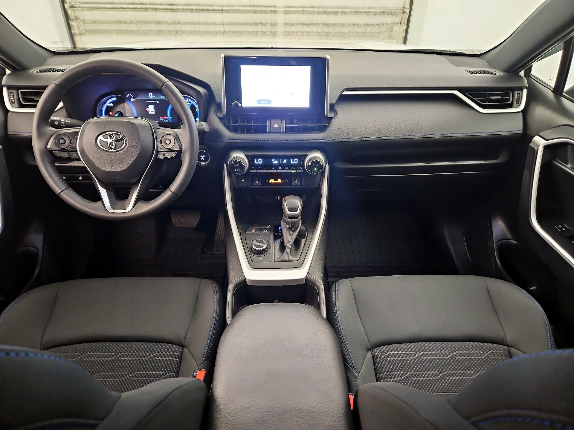 Thumbnail: 2024 Toyota RAV4 - 9
