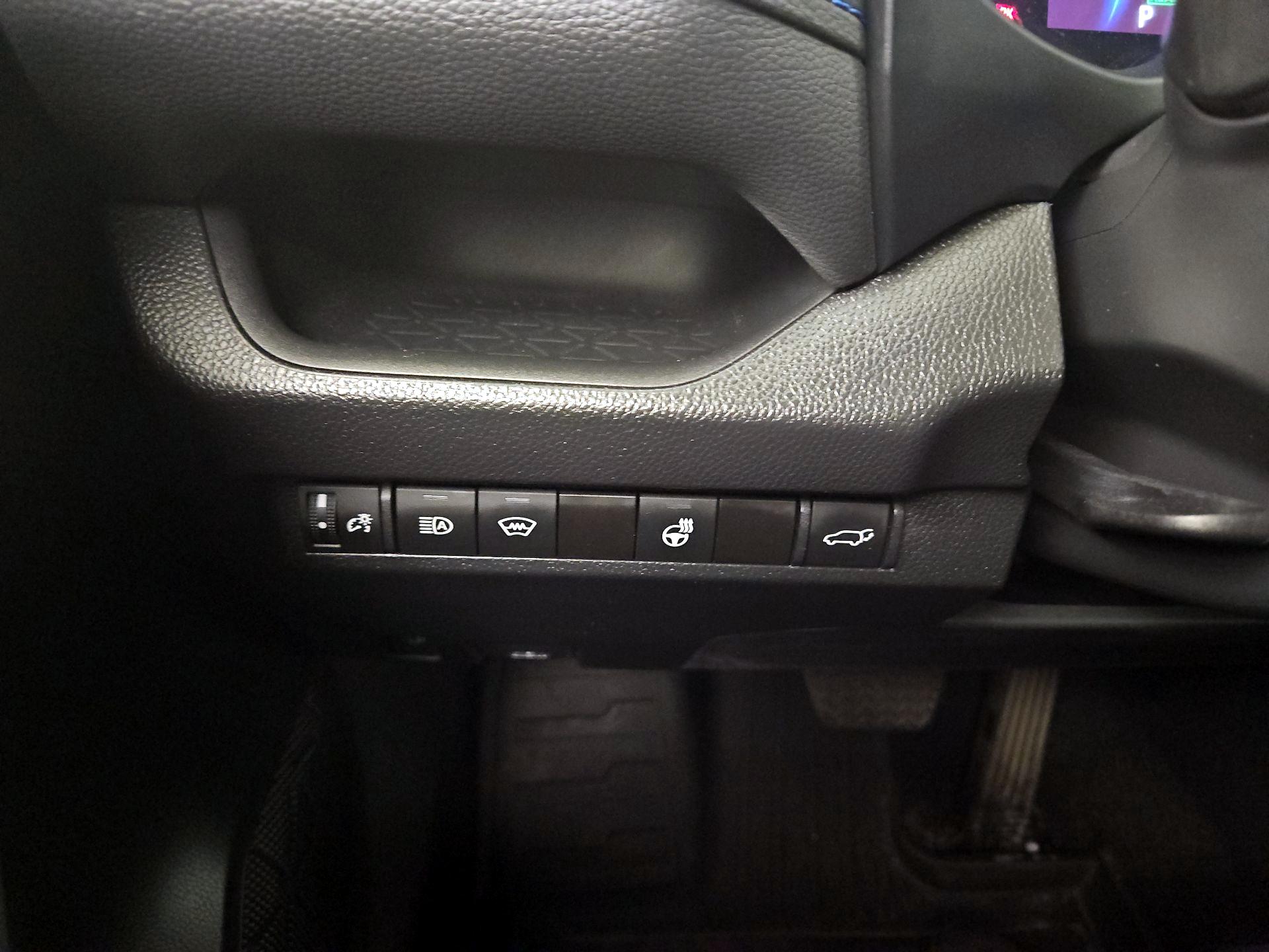 Thumbnail: 2024 Toyota RAV4 - 13