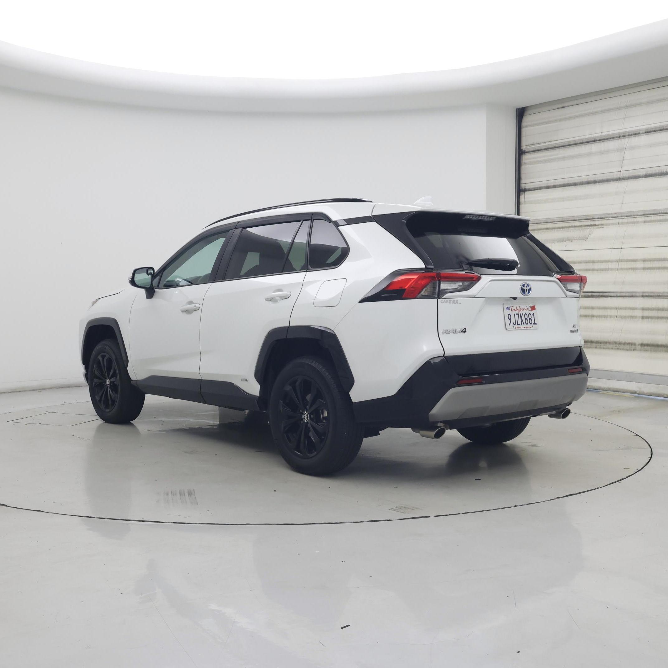 Thumbnail: 2024 Toyota RAV4 - 2