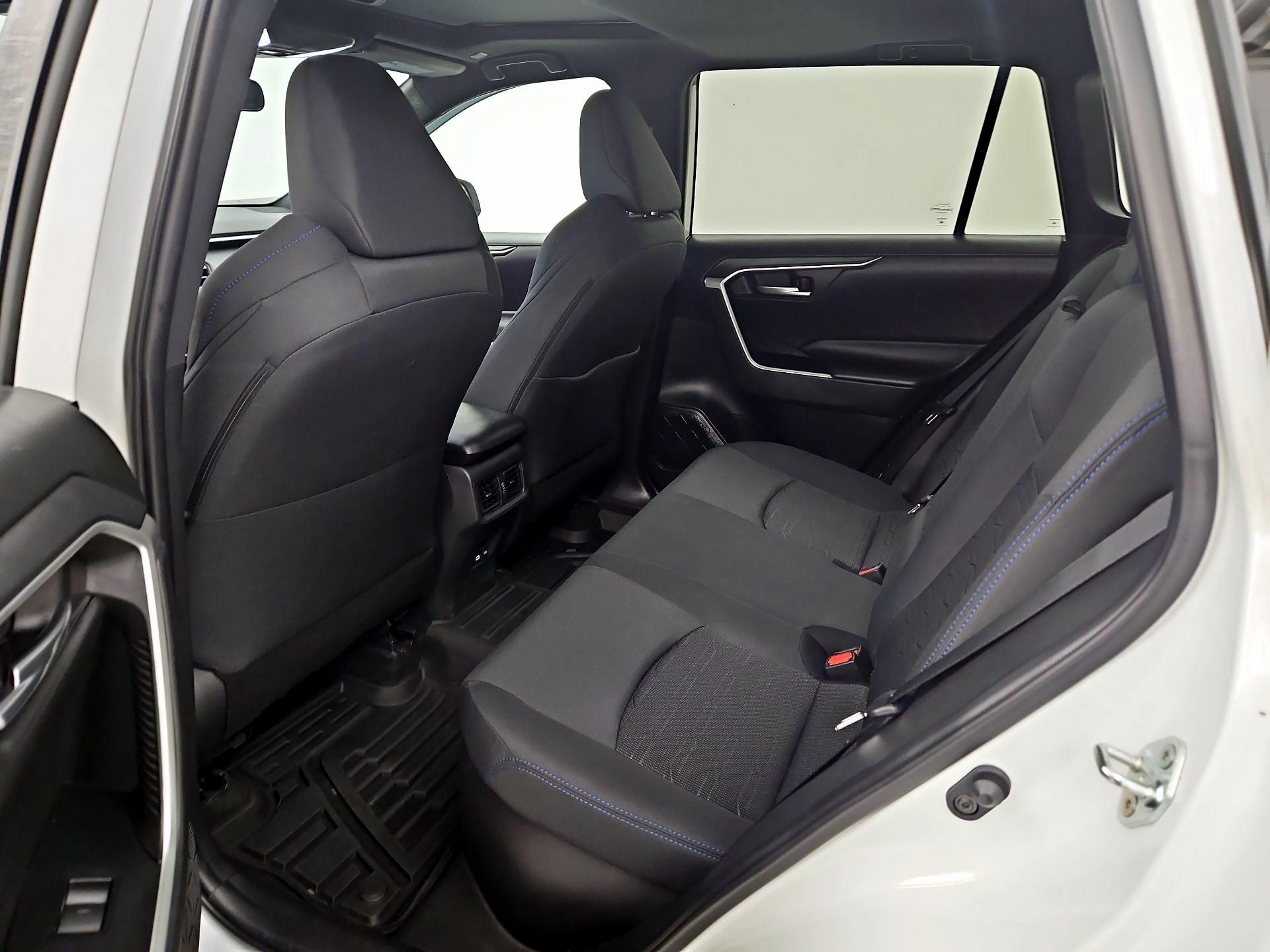 Thumbnail: 2024 Toyota RAV4 - 20
