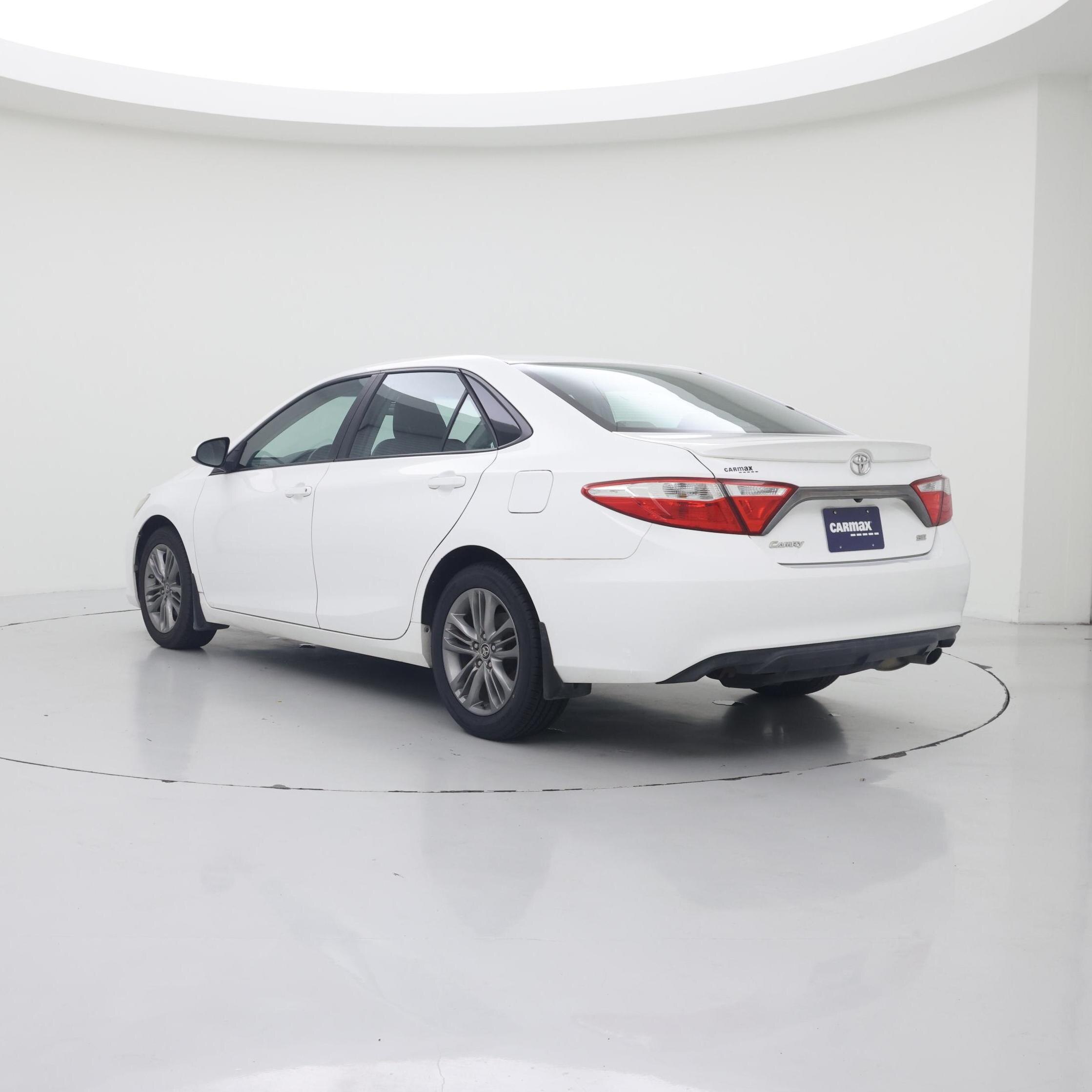 Thumbnail: 2016 Toyota Camry - 2