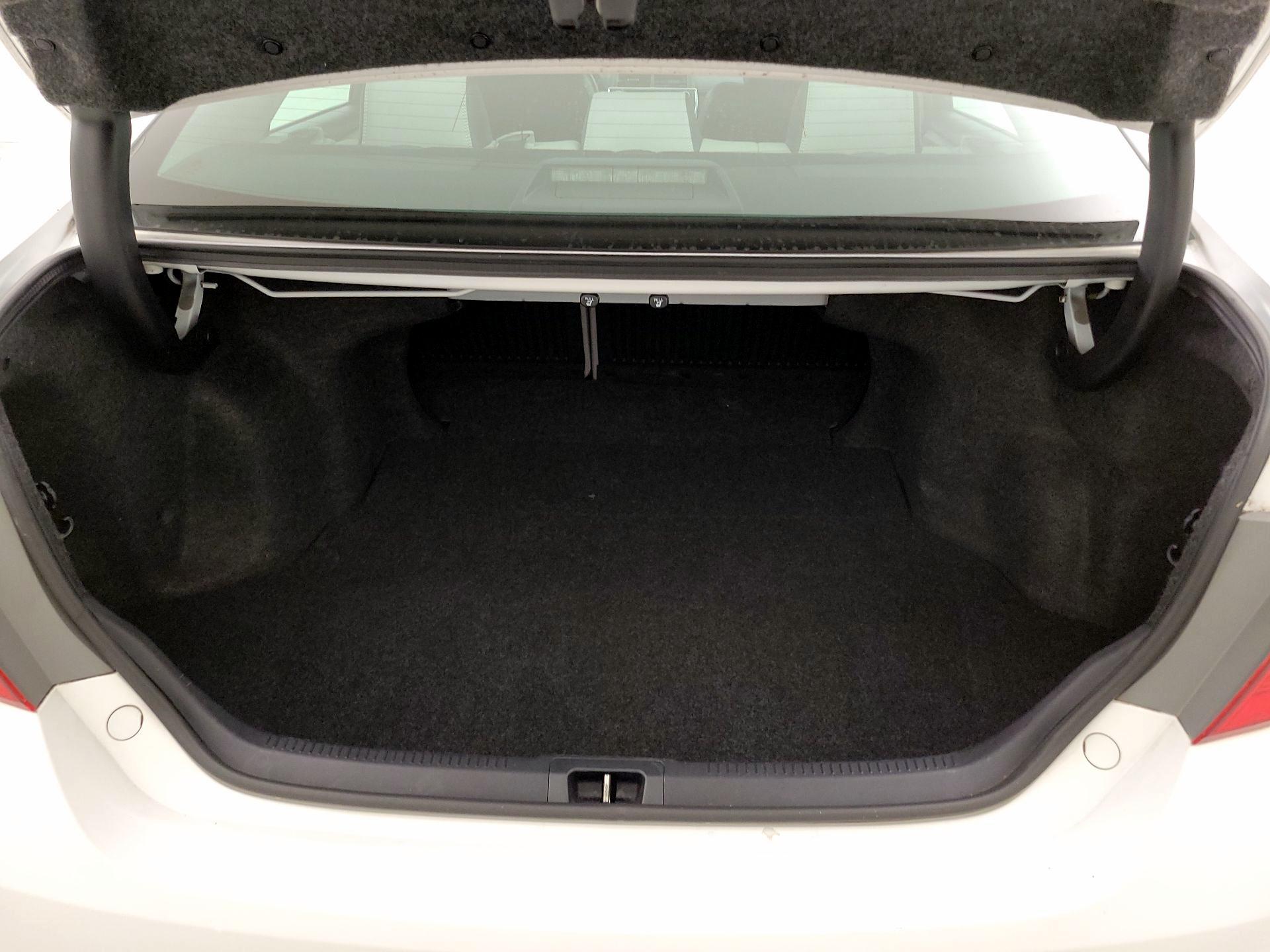 Thumbnail: 2016 Toyota Camry - 20