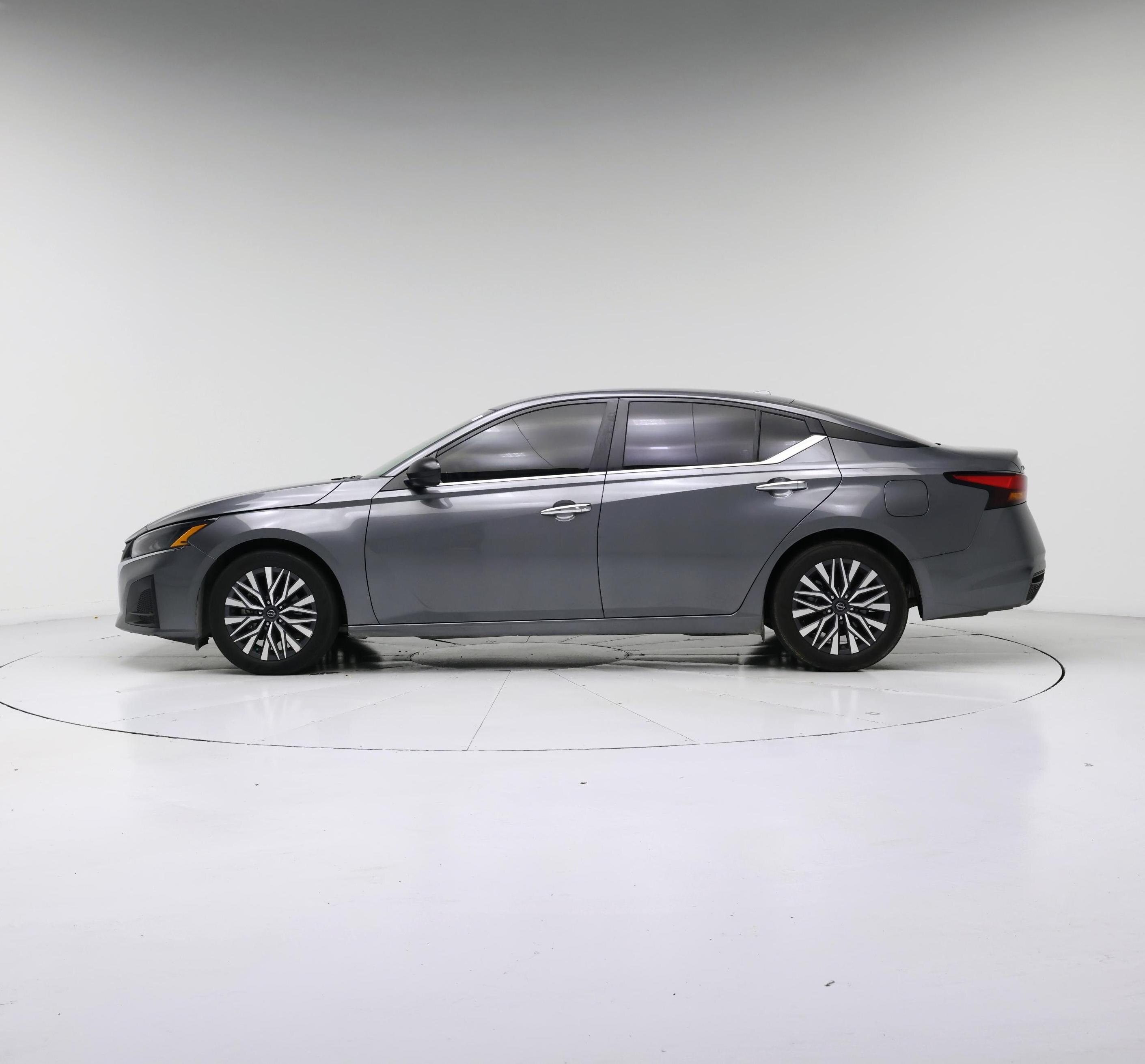Thumbnail: 2024 Nissan Altima - 3