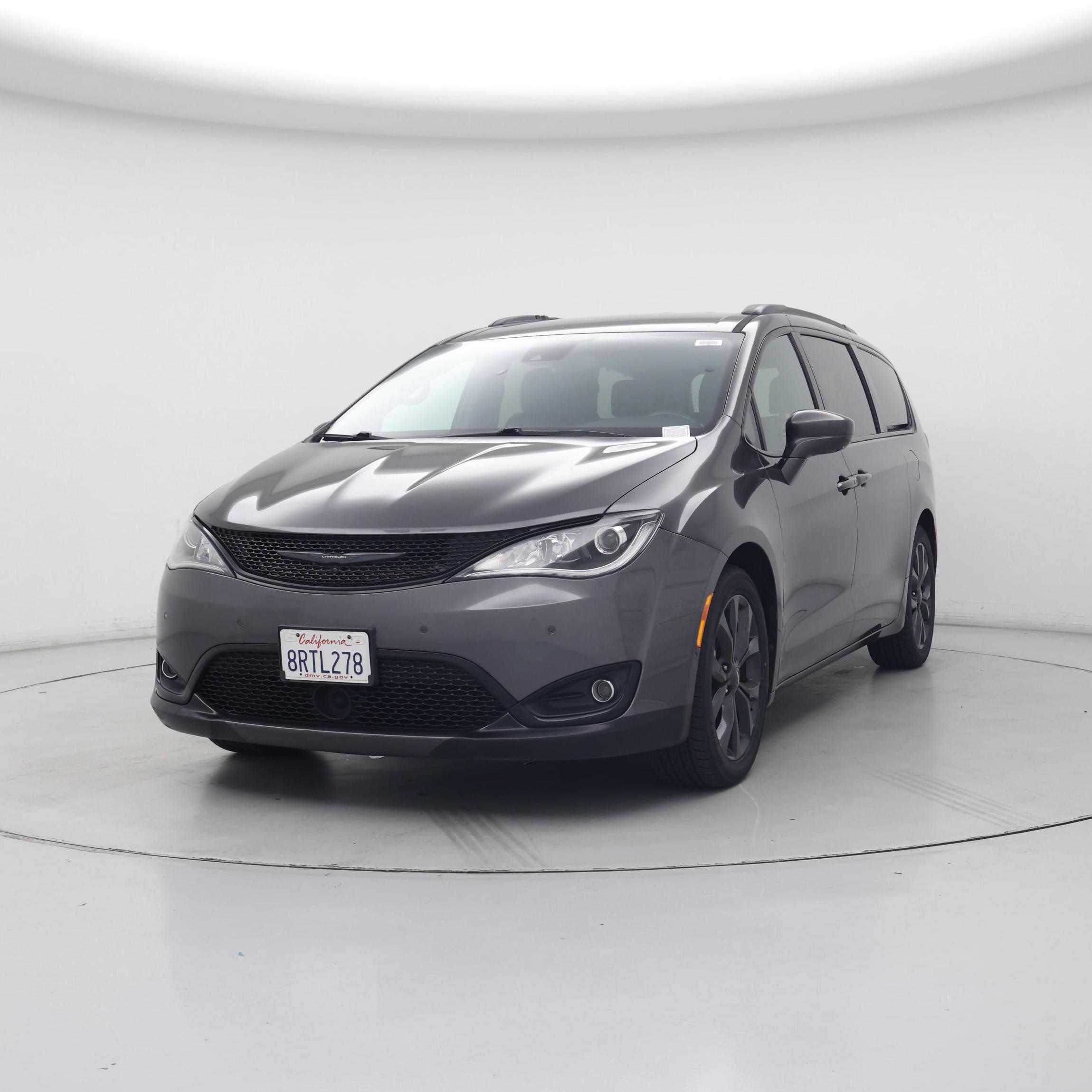 Thumbnail: 2020 Chrysler Pacifica - 4