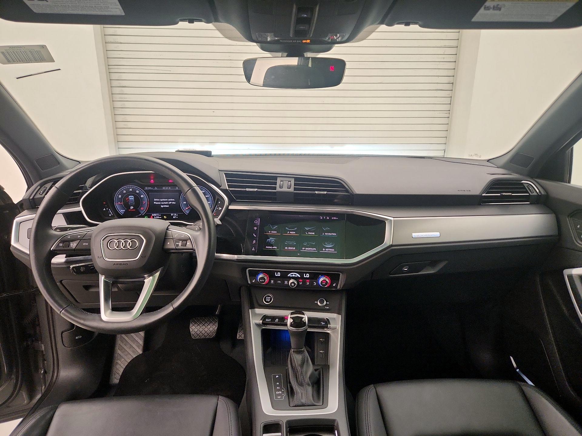 Thumbnail: 2021 Audi Q3 - 9