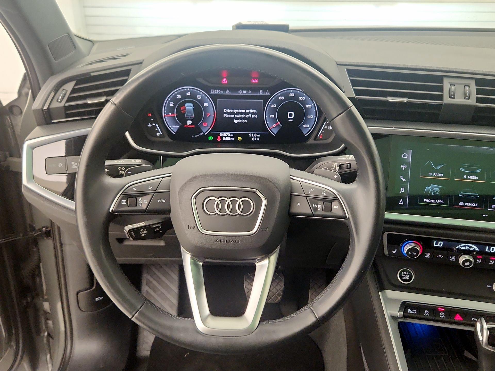 Thumbnail: 2021 Audi Q3 - 10