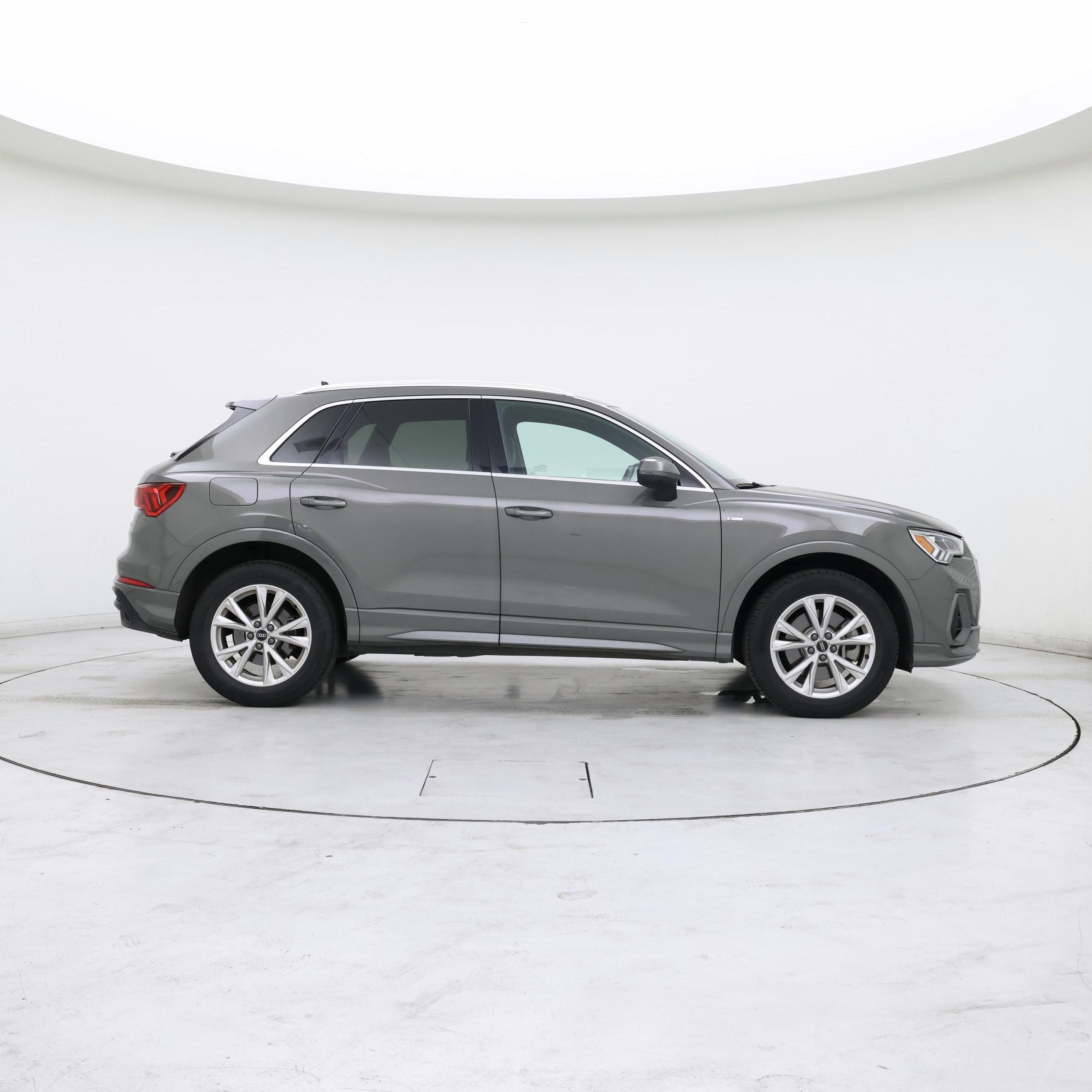 Thumbnail: 2021 Audi Q3 - 7