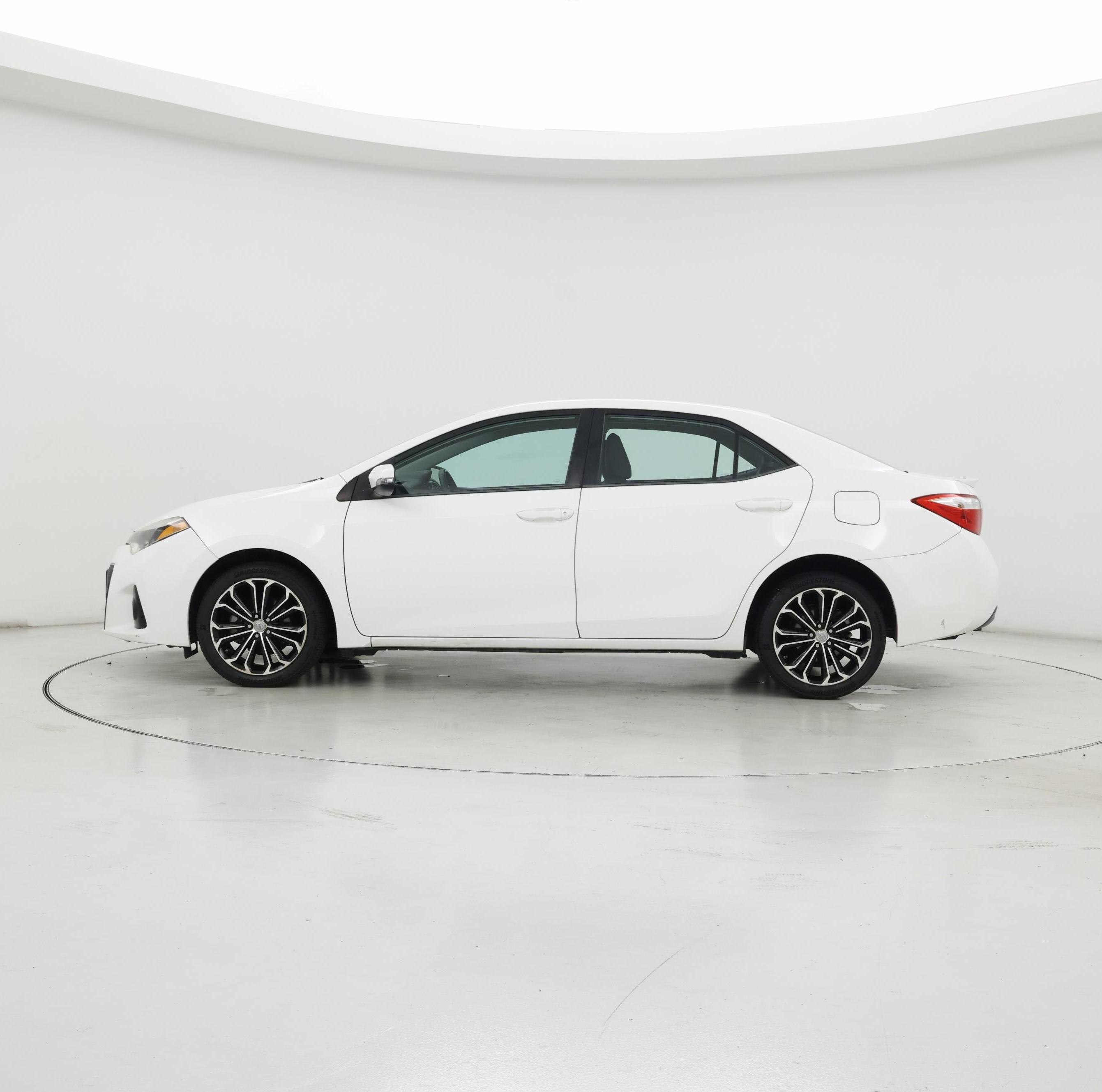 Thumbnail: 2014 Toyota Corolla - 3