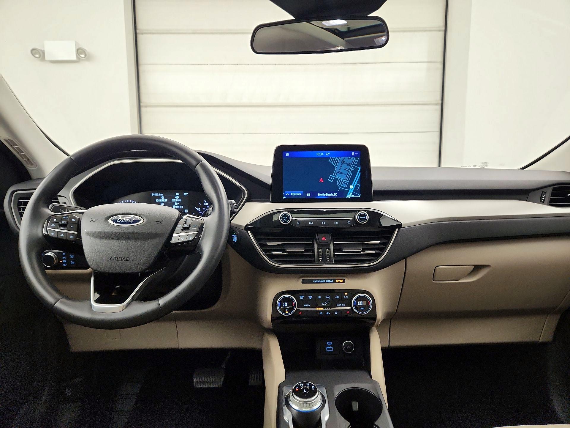 Thumbnail: 2021 Ford Escape - 9