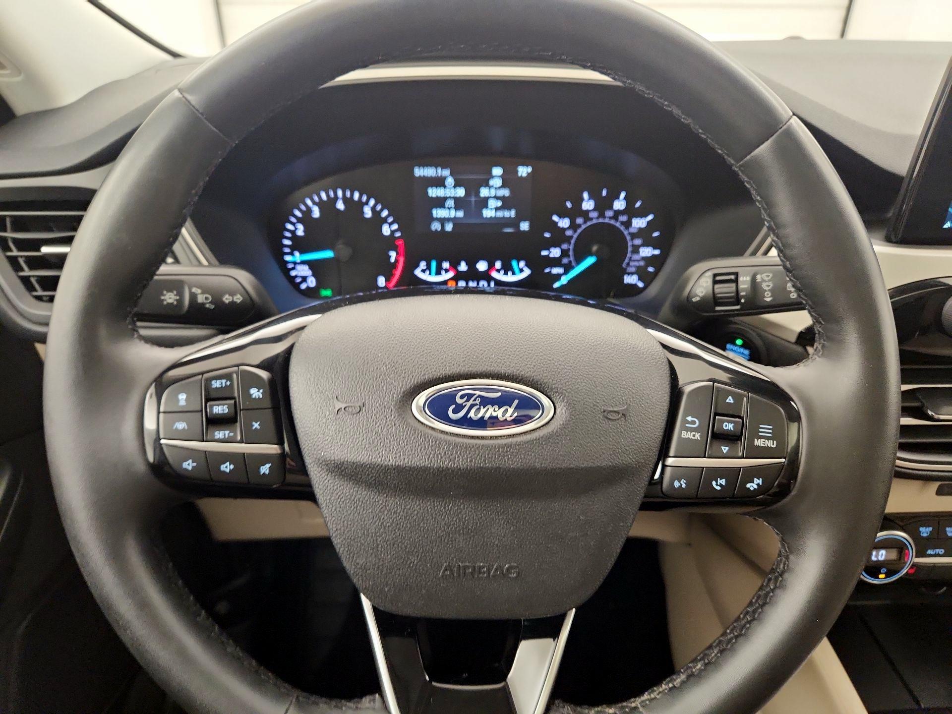 Thumbnail: 2021 Ford Escape - 10