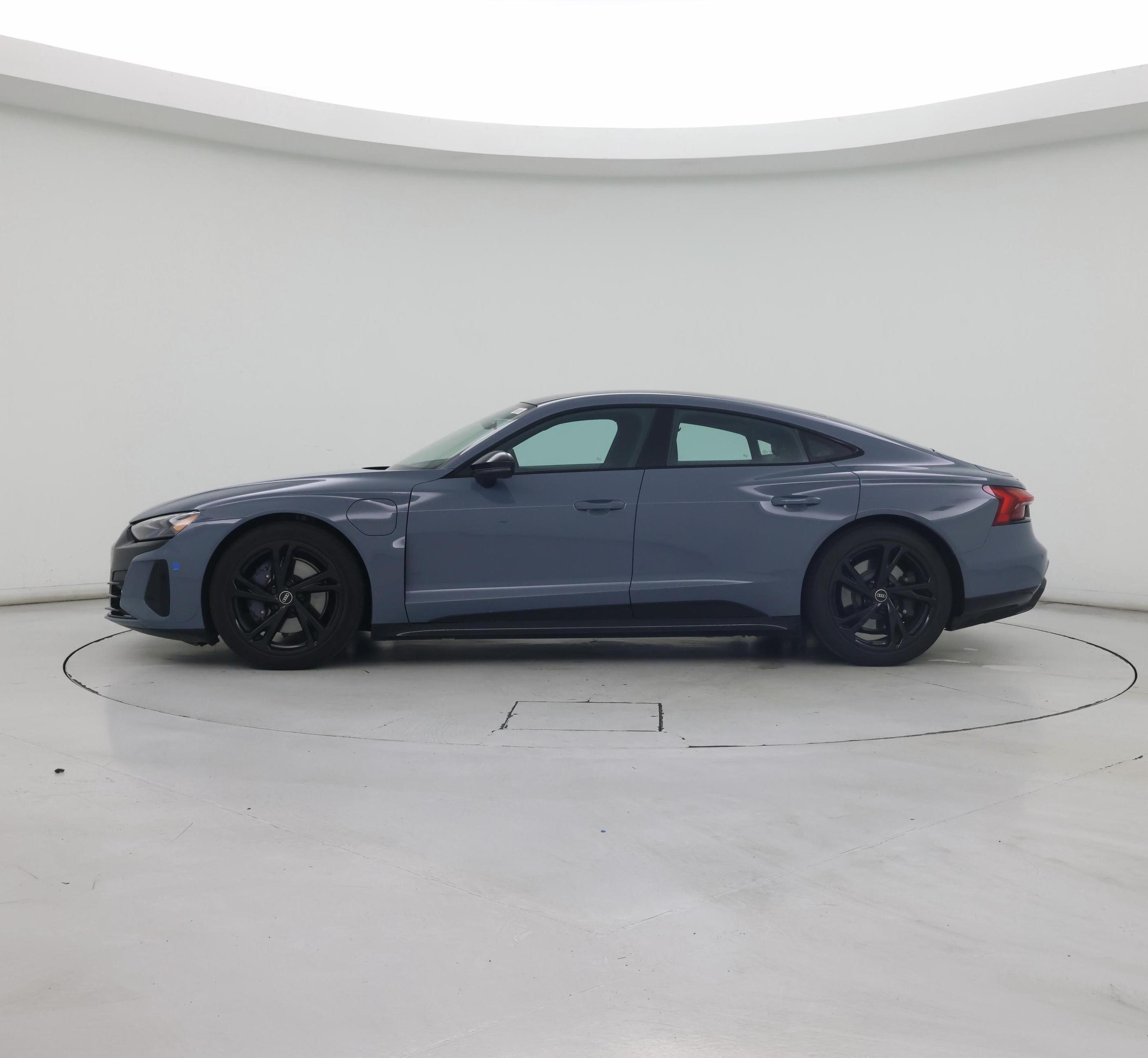 Thumbnail: 2022 Audi e-tron GT - 3