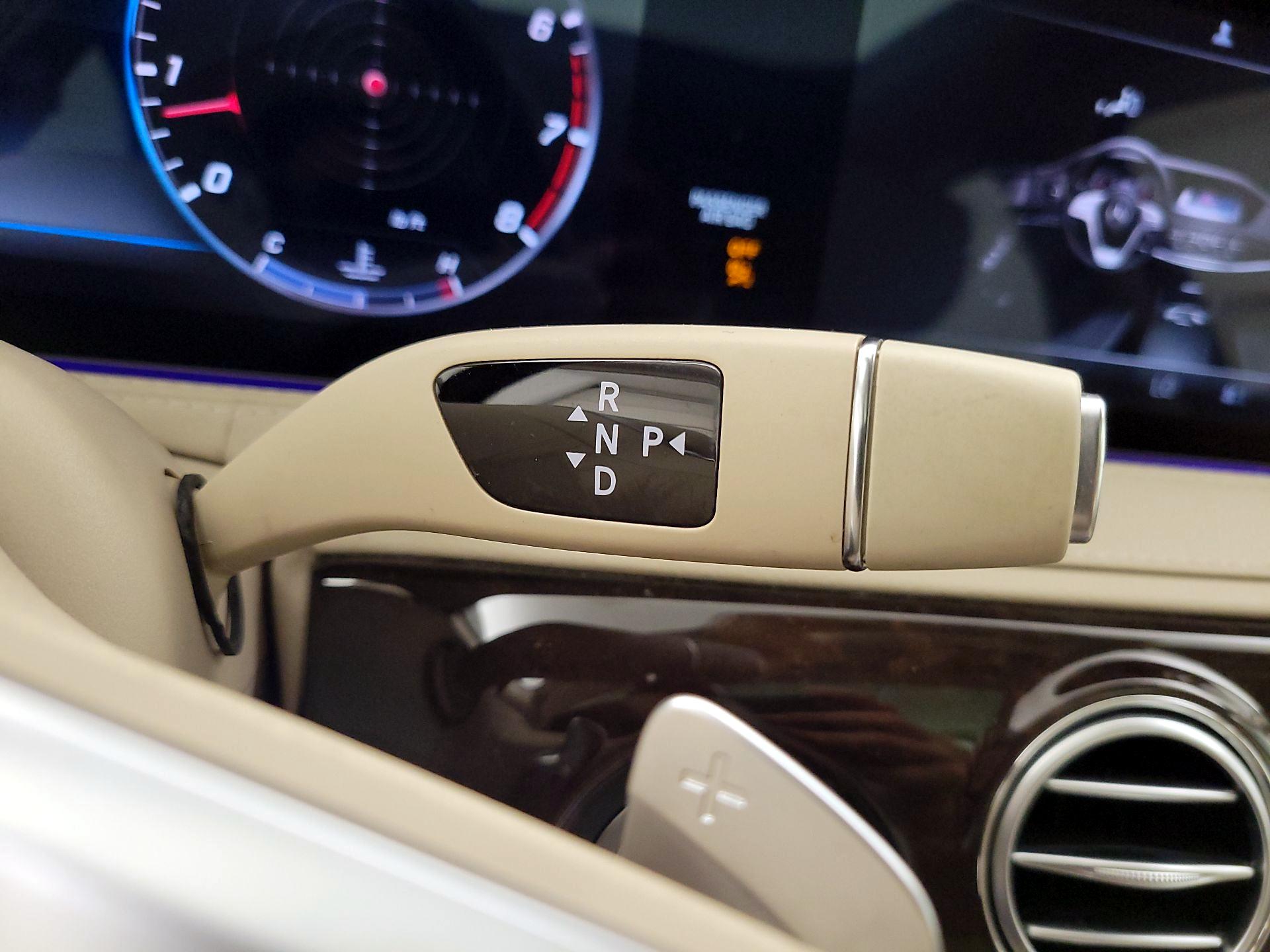Thumbnail: 2020 Mercedes-Benz S-Class - 18