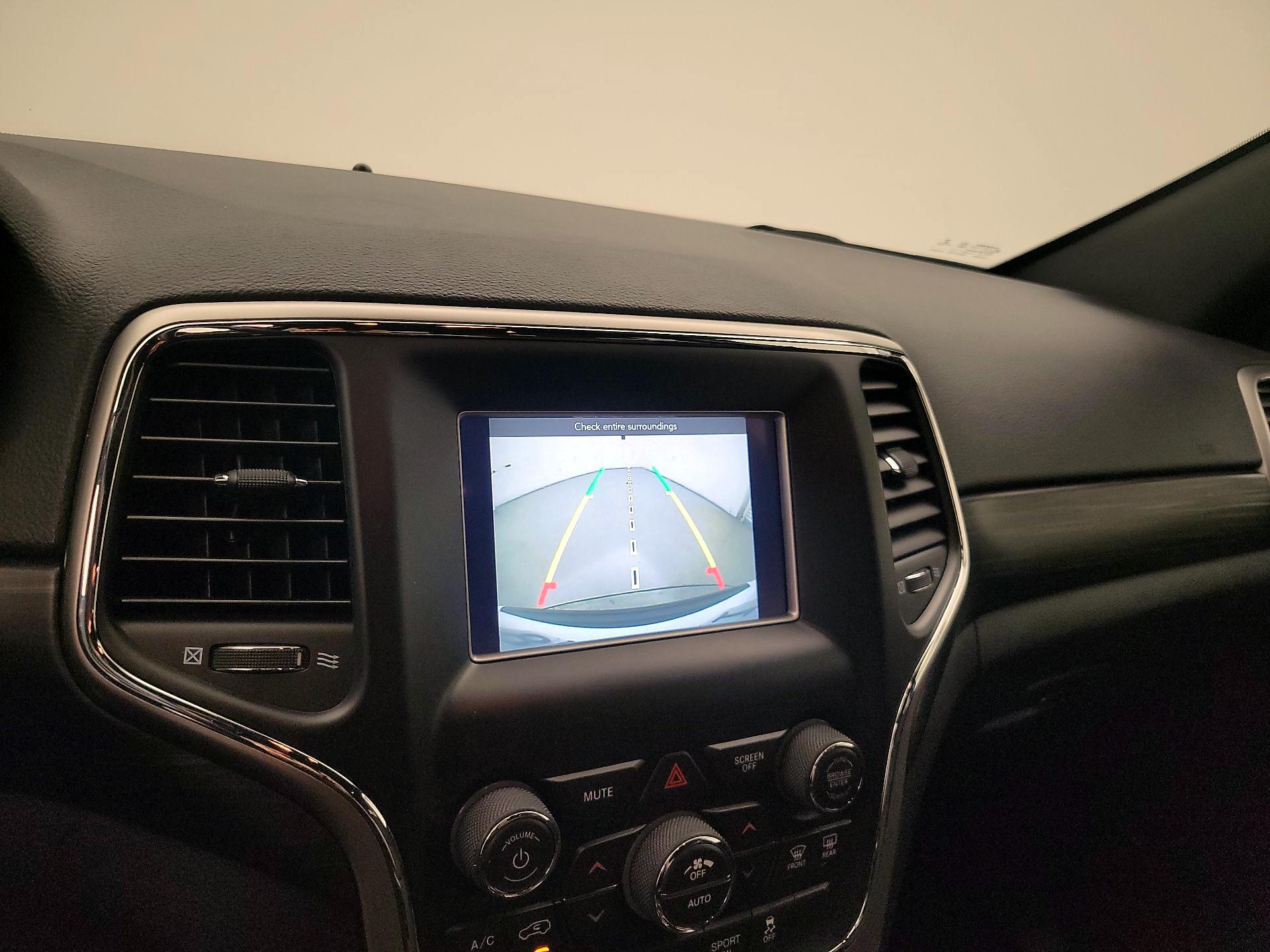 Thumbnail: 2019 Jeep Grand Cherokee - 14