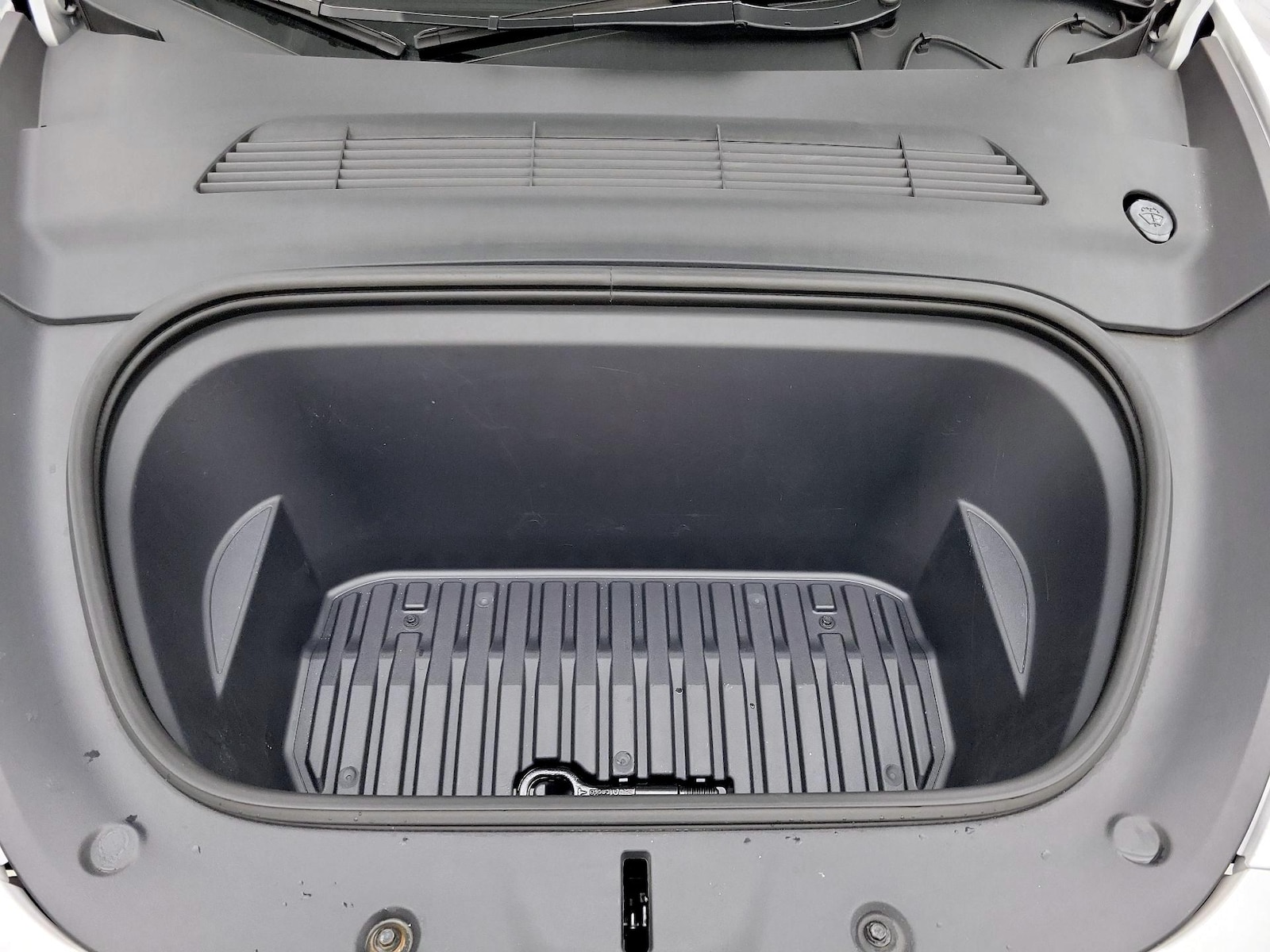 2023 Tesla Model Y Long Range - Photo 22