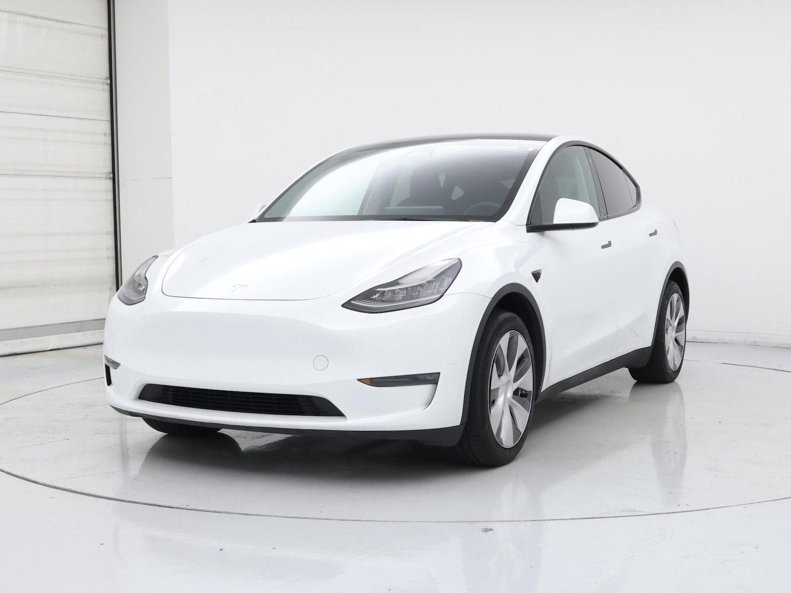 2023 Tesla Model Y Long Range - Photo 5