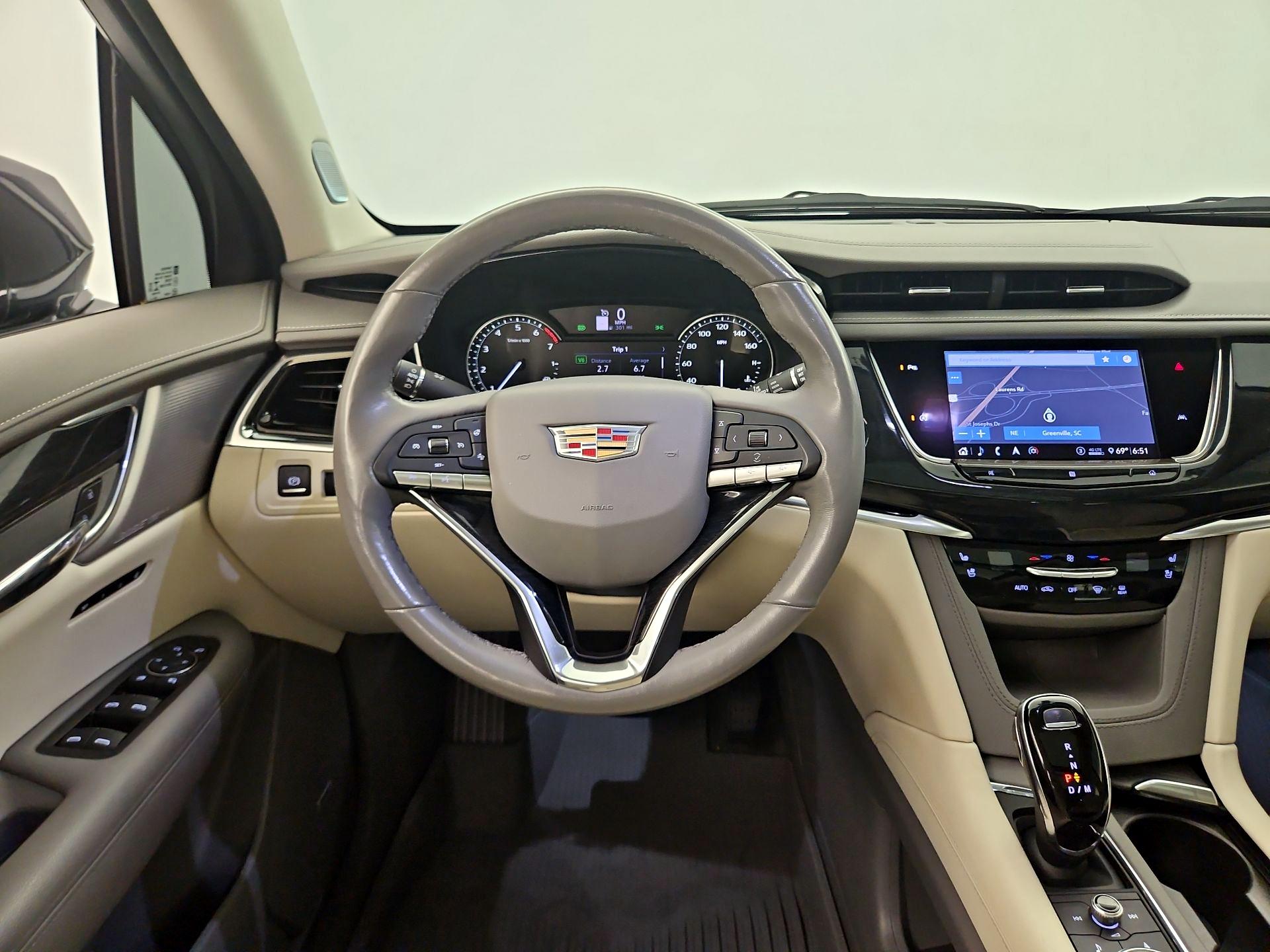 Thumbnail: 2020 Cadillac XT6 - 10